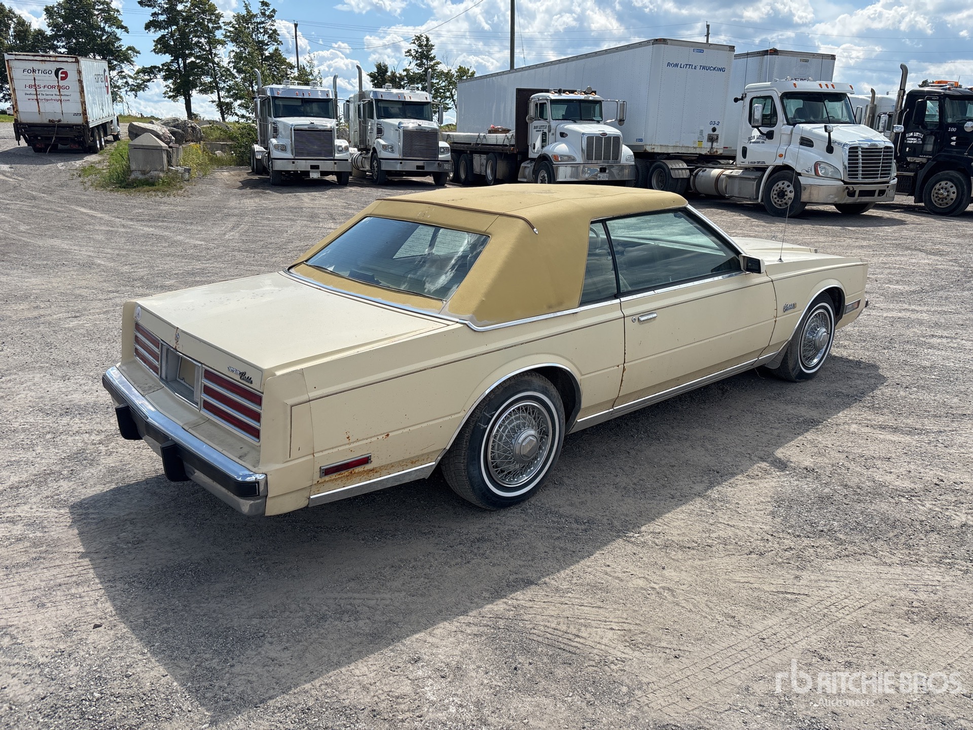 General Appearance with Picture, Right Rear Corner