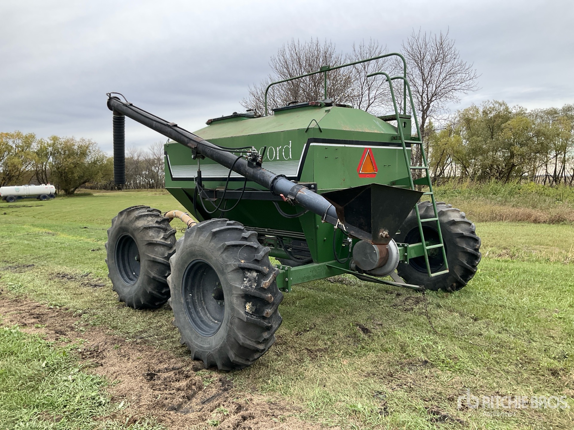 General Appearance with Bild, Ecke hinten links