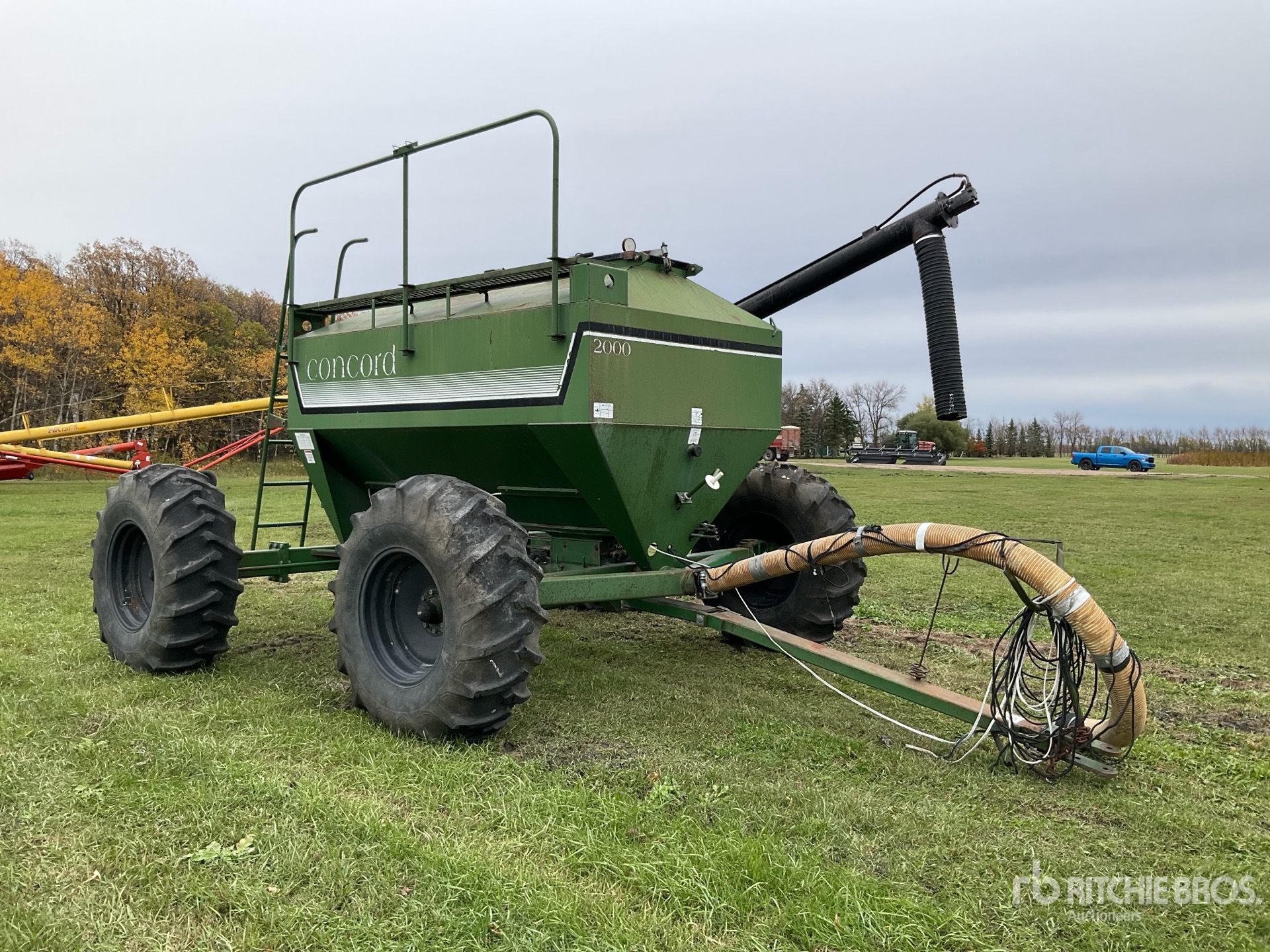 General Appearance with Bild, Ecke vorne rechts