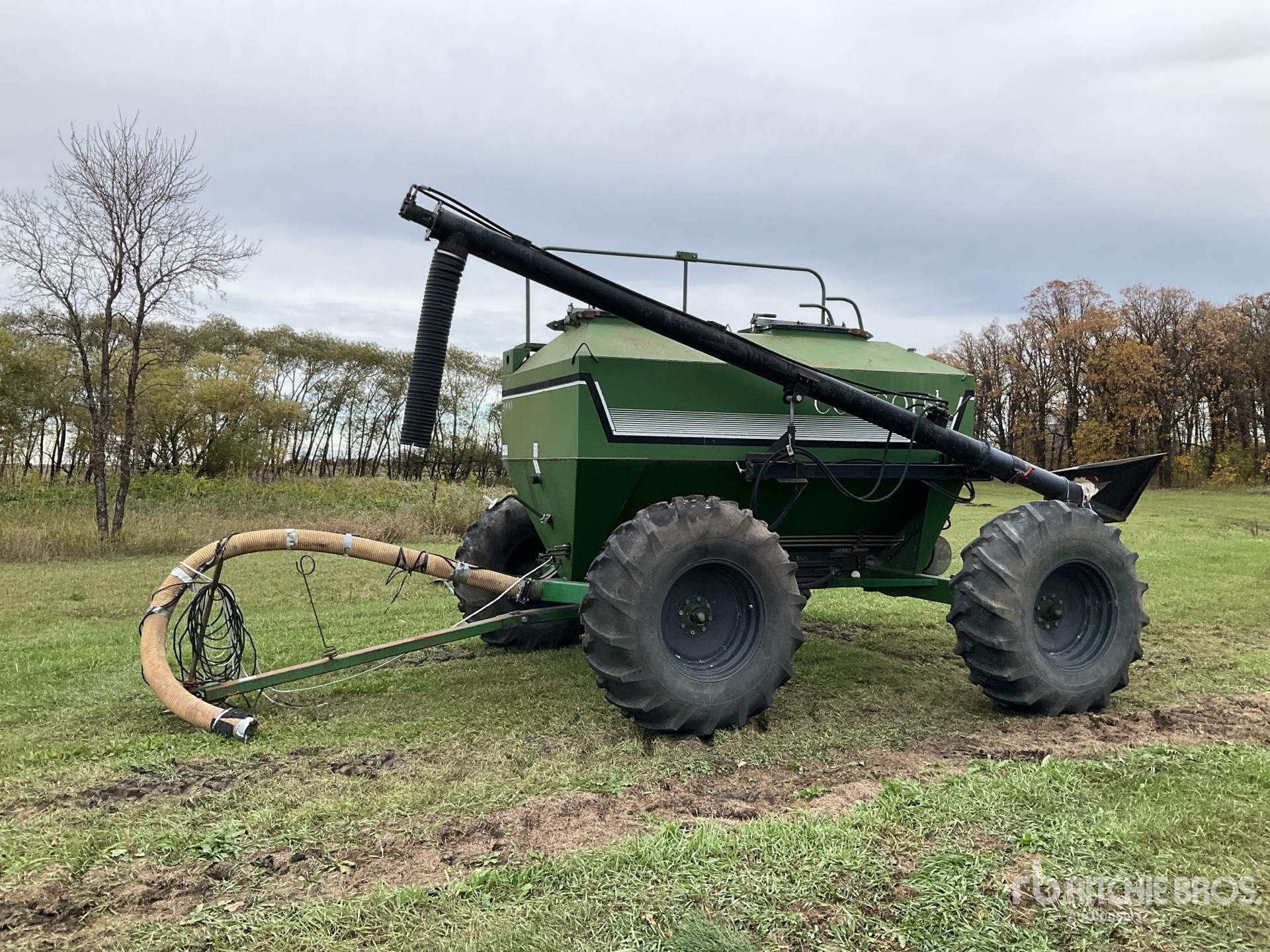 General Appearance with Bild, Ecke vorne links