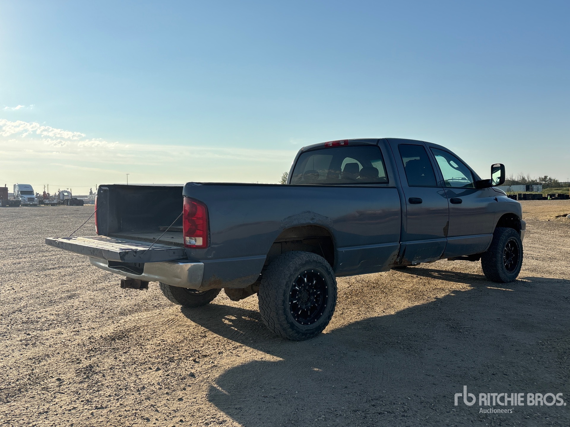 General Appearance with Picture, Right Rear Corner