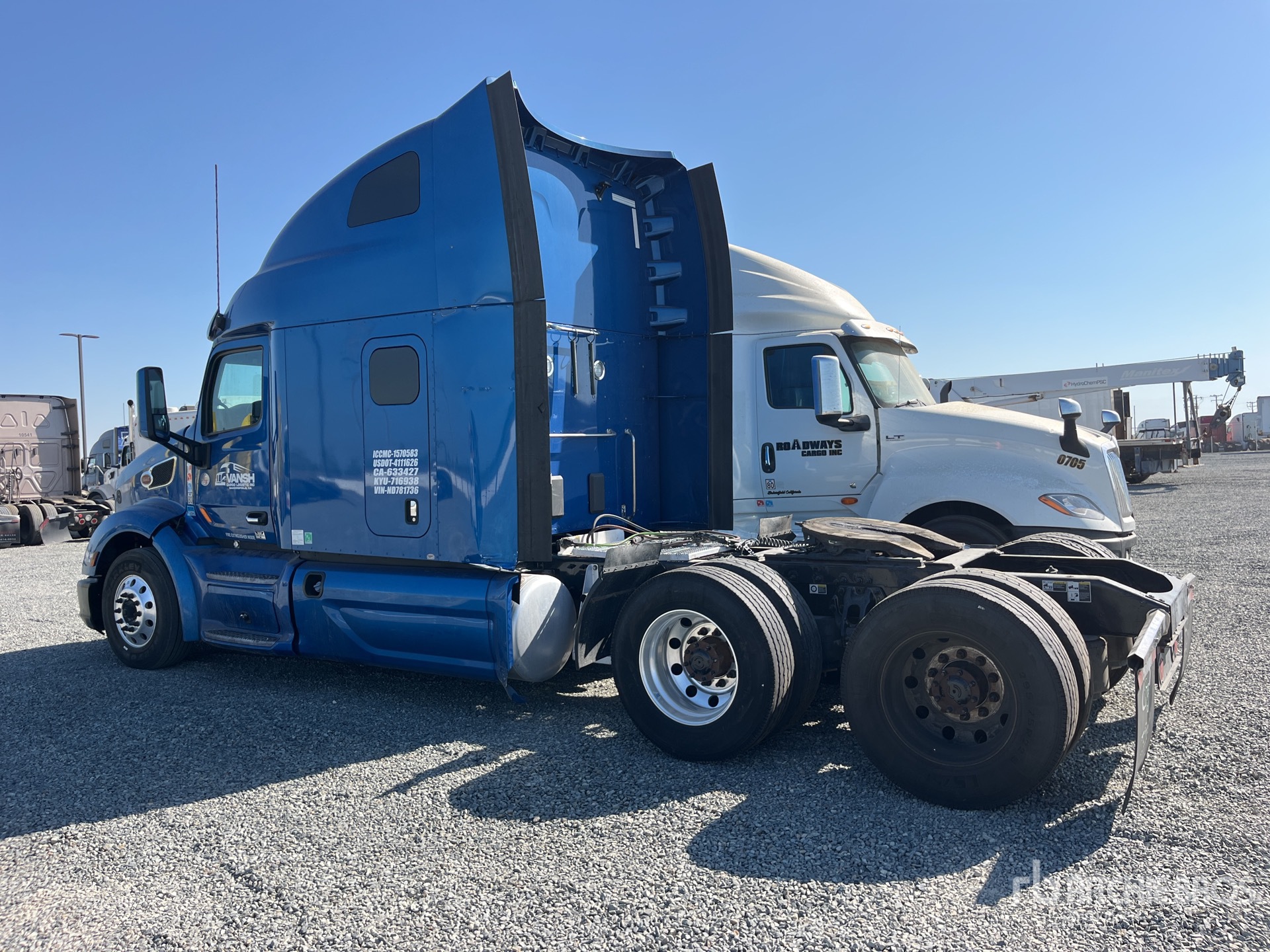 General Appearance with Picture, Left Rear Corner