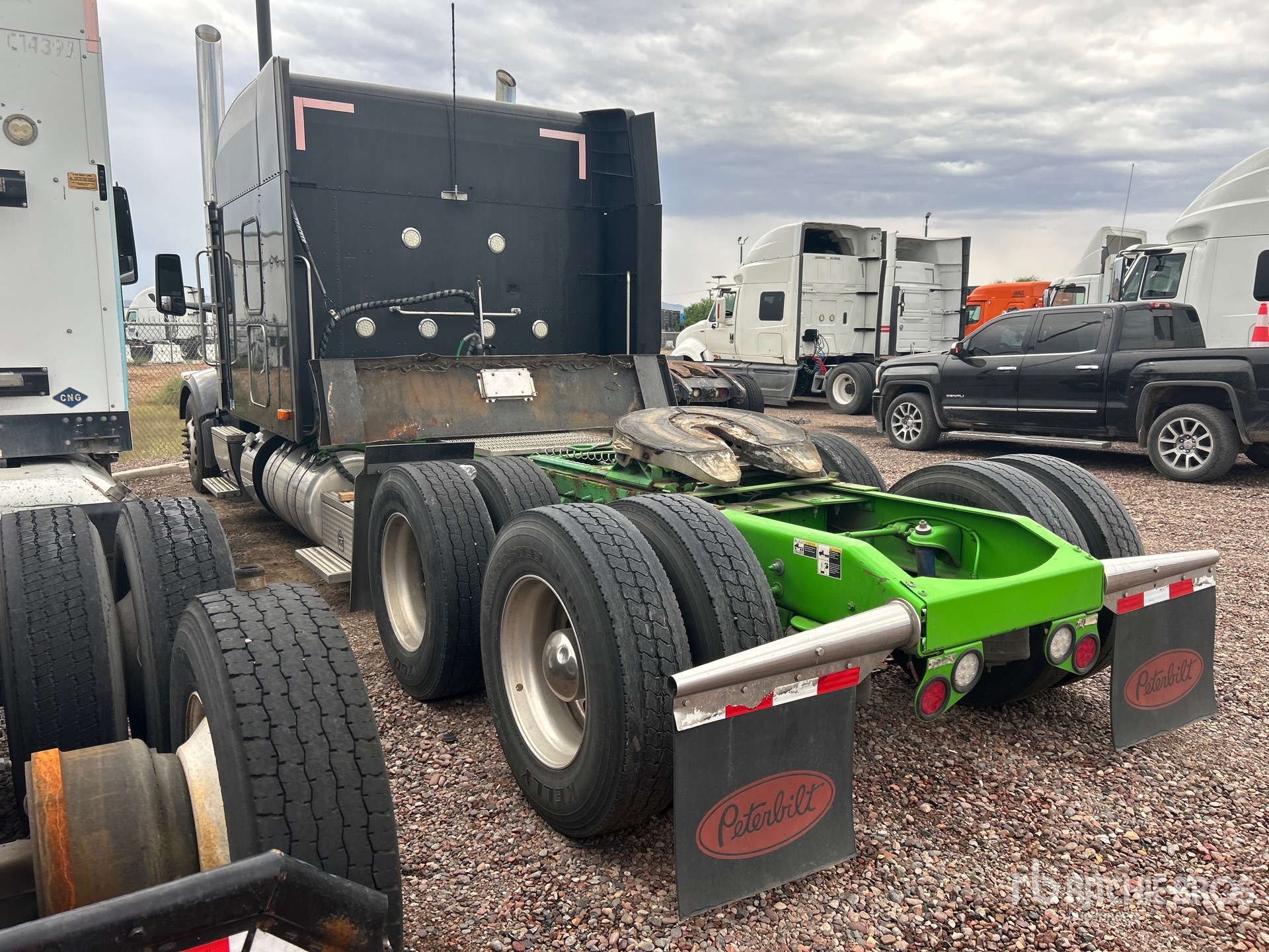 General Appearance with Bild, Ecke hinten links