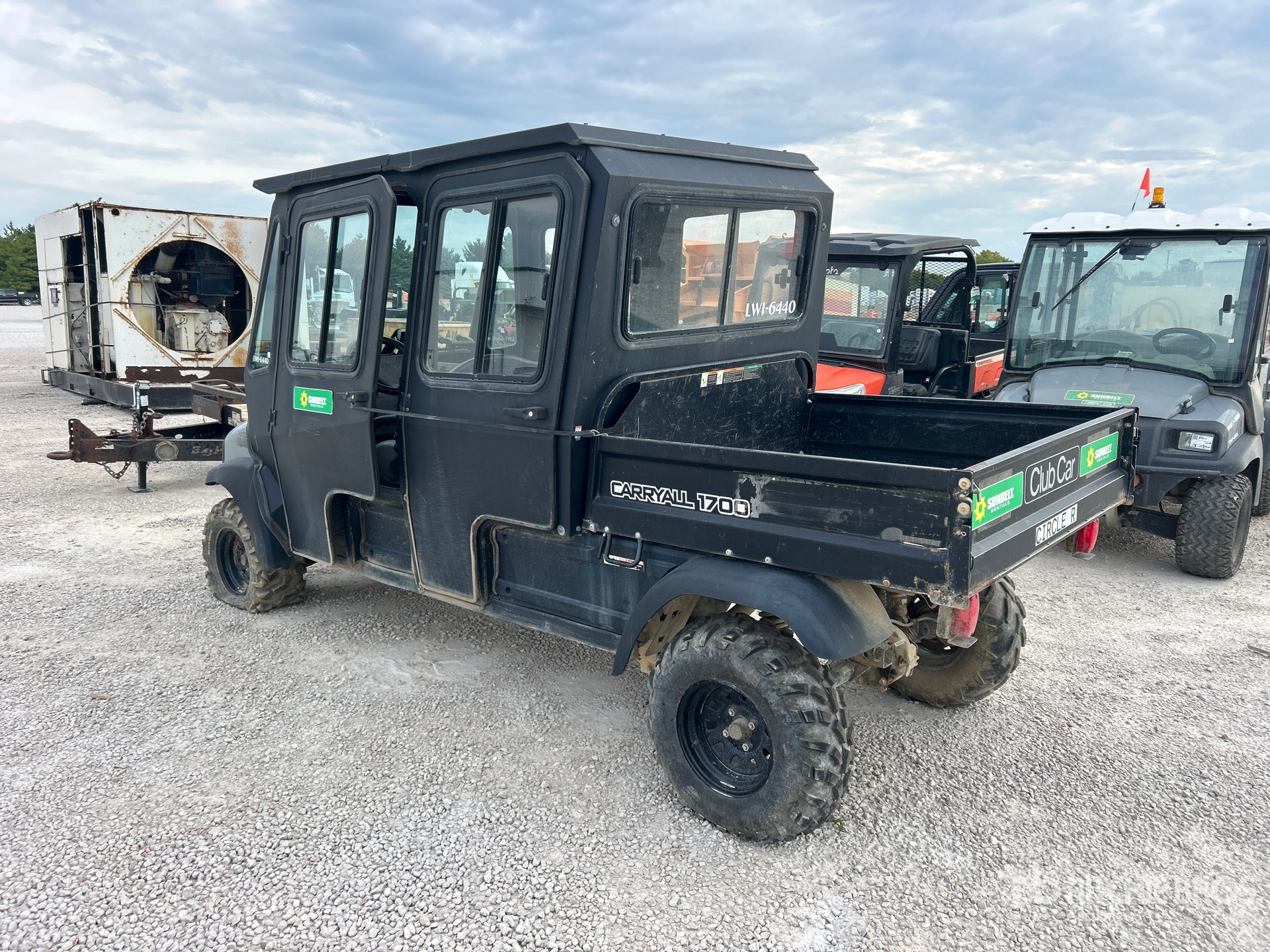 General Appearance with Picture, Left Rear Corner
