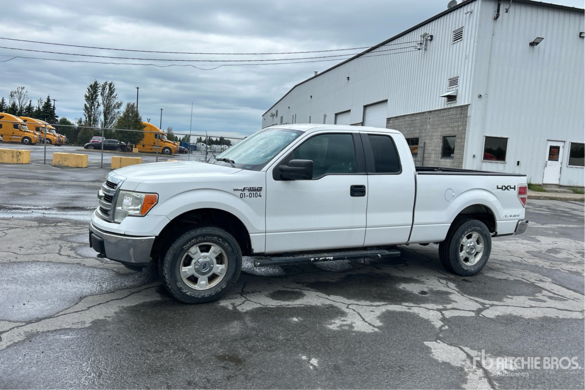 General Appearance with Picture, Left Front Corner