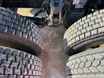 4 Underbody - Truck with 