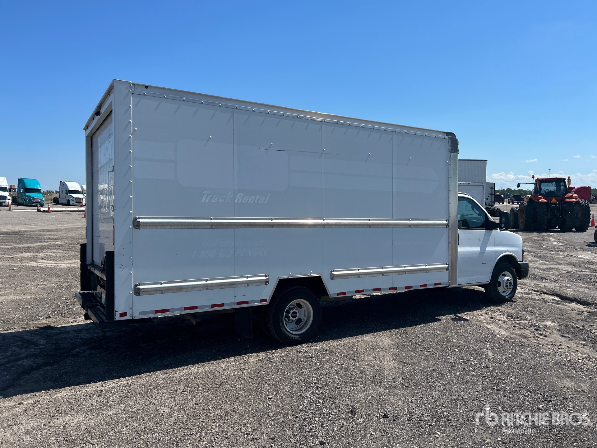 General Appearance with Picture, Right Rear Corner