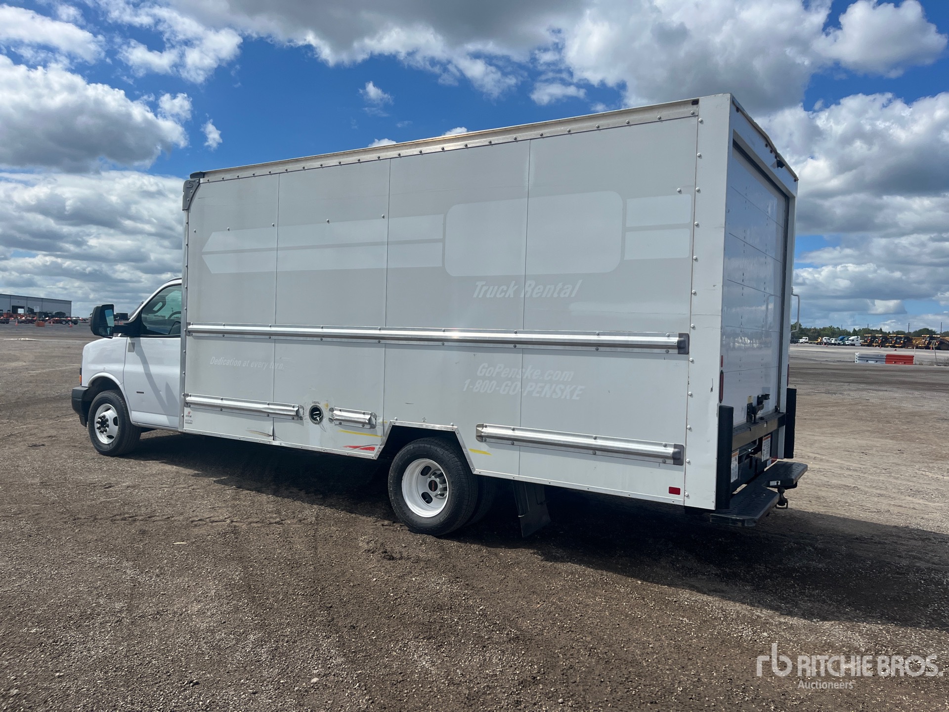 General Appearance with Picture, Left Rear Corner