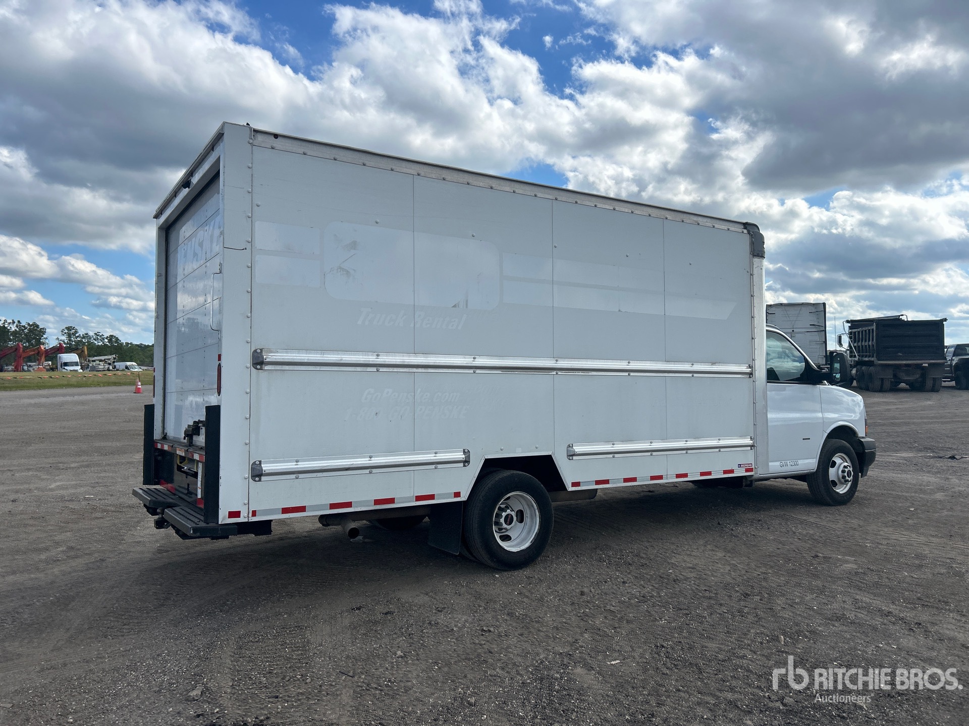 General Appearance with Picture, Right Rear Corner