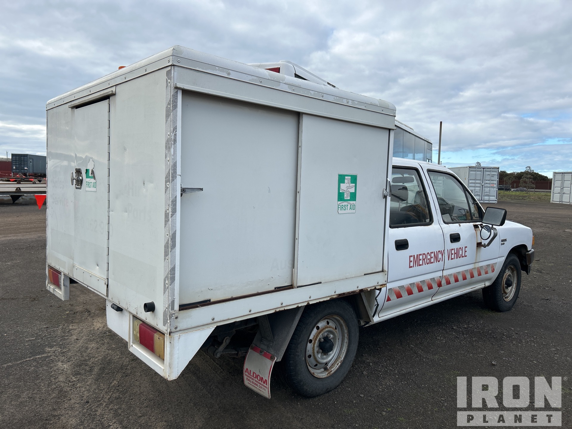 General Appearance with Picture, Left Rear Corner