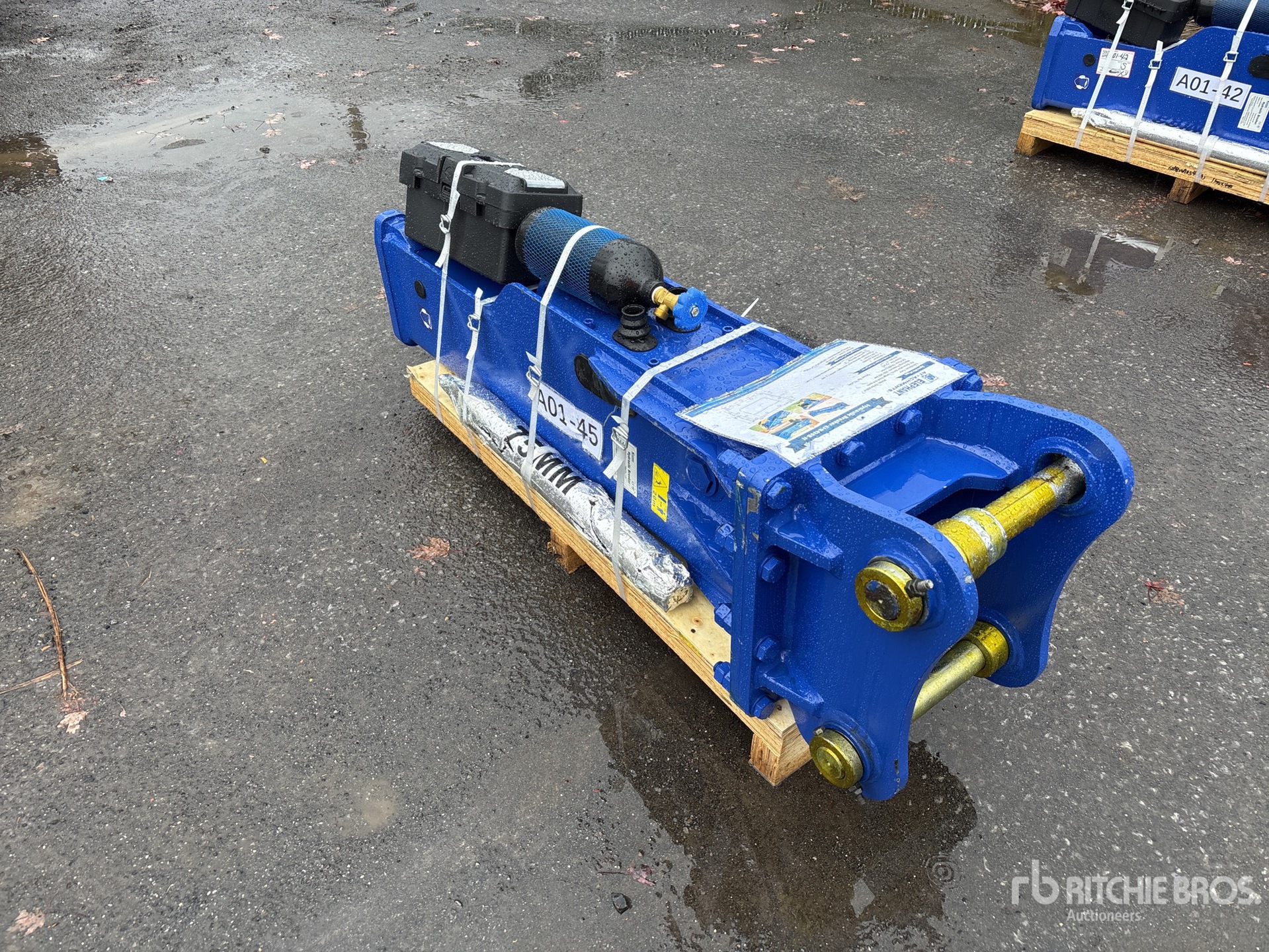 General Appearance with Bild, Ecke hinten rechts