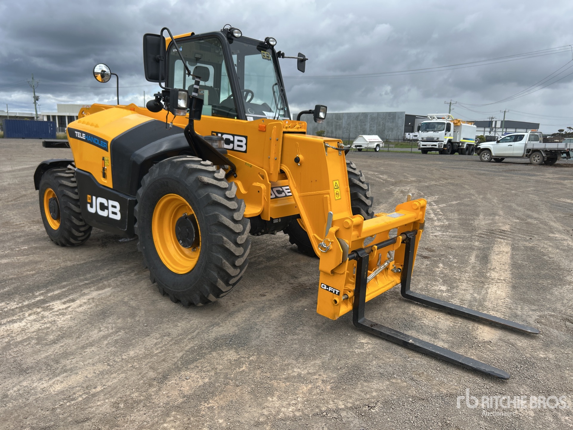 General Appearance with Picture, Right Front Corner