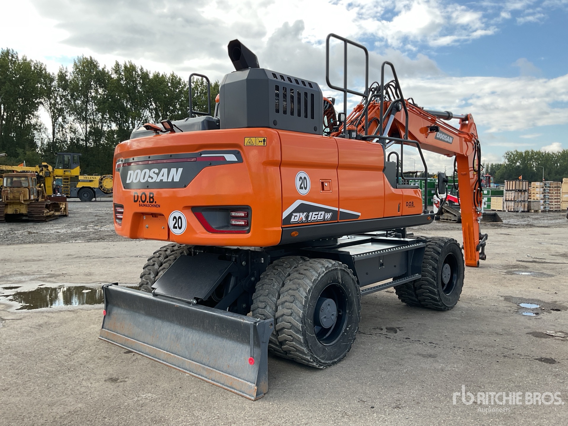 General Appearance with Picture, Right Rear Corner