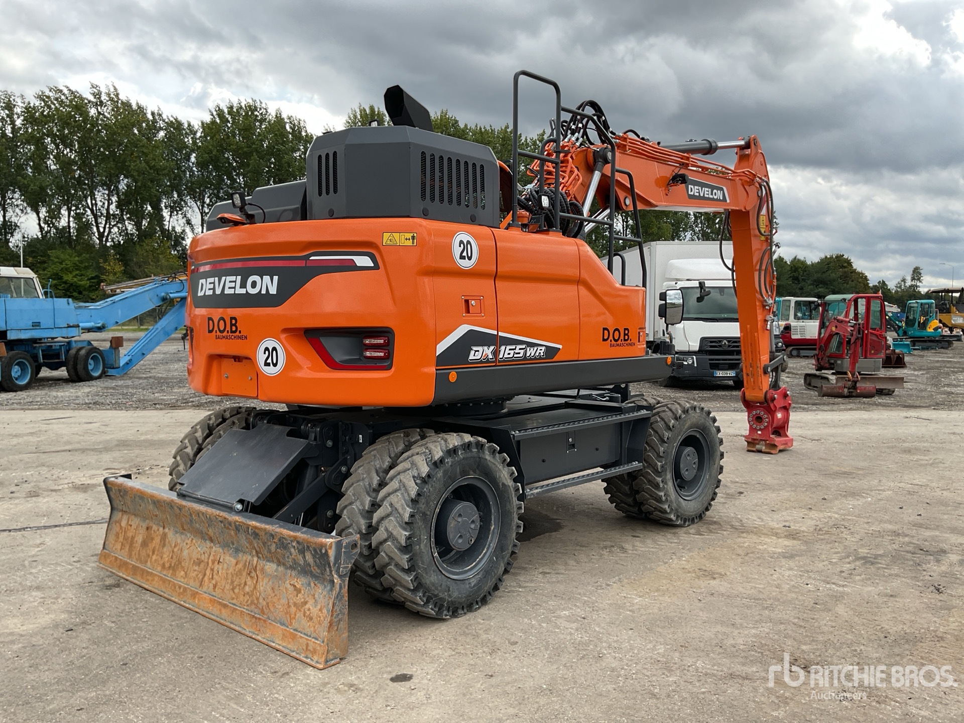 General Appearance with Picture, Right Rear Corner
