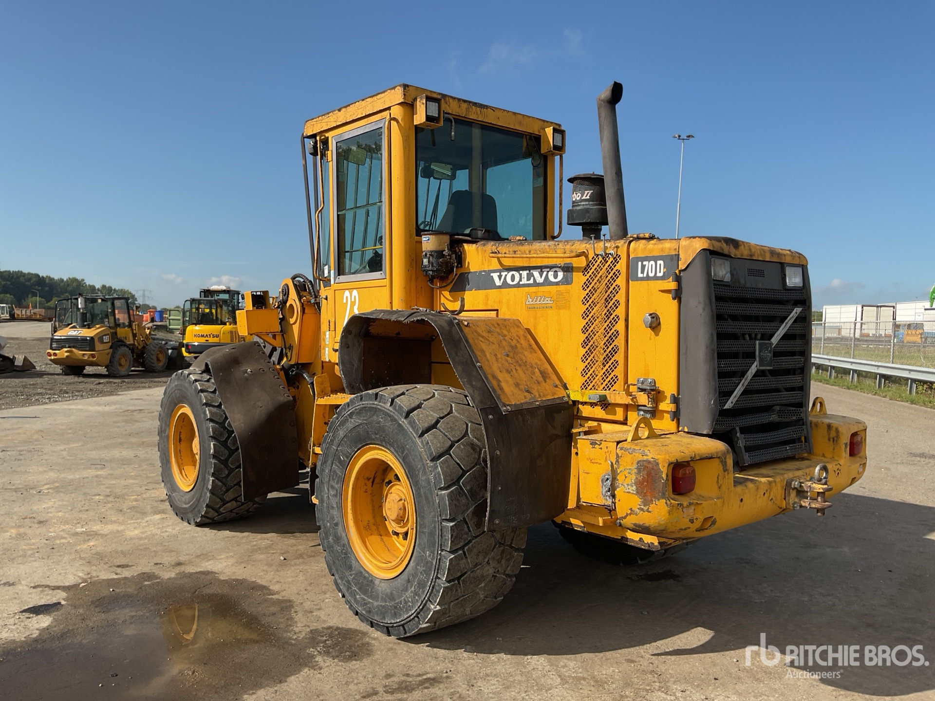 General Appearance with Picture, Left Rear Corner