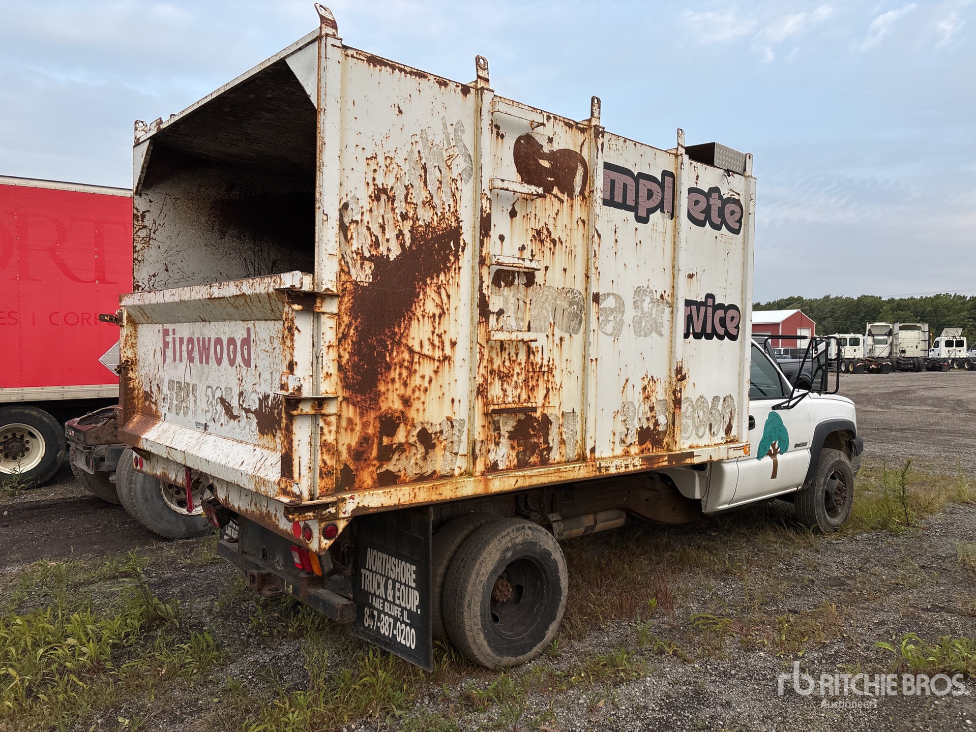 General Appearance with Picture, Right Rear Corner
