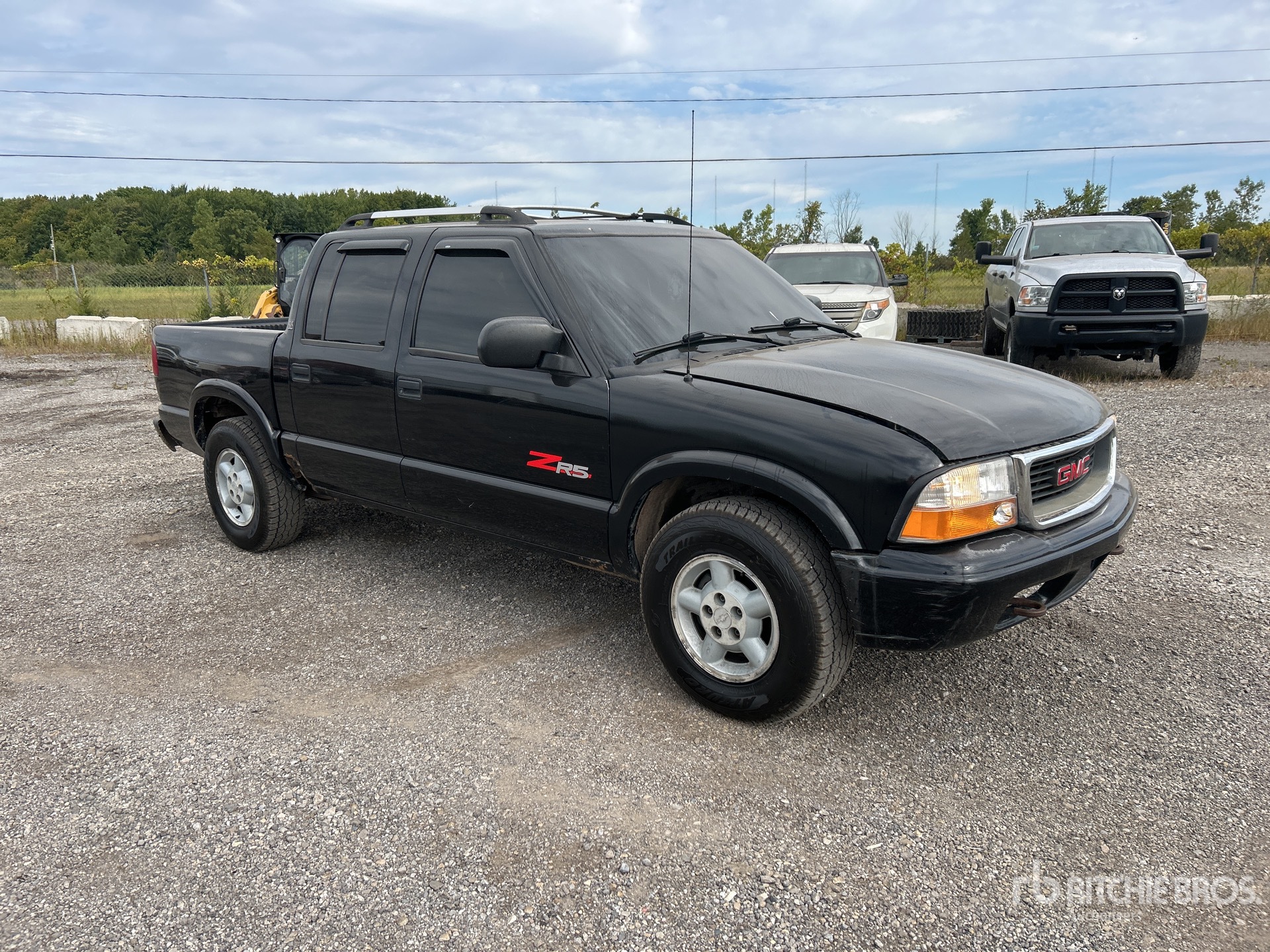 General Appearance with Picture, Right Front Corner
