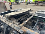 4 Underbody - Truck with 