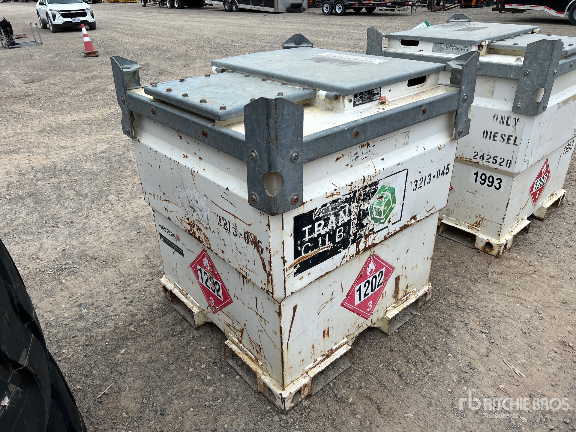 General Appearance with Picture, Right Rear Corner