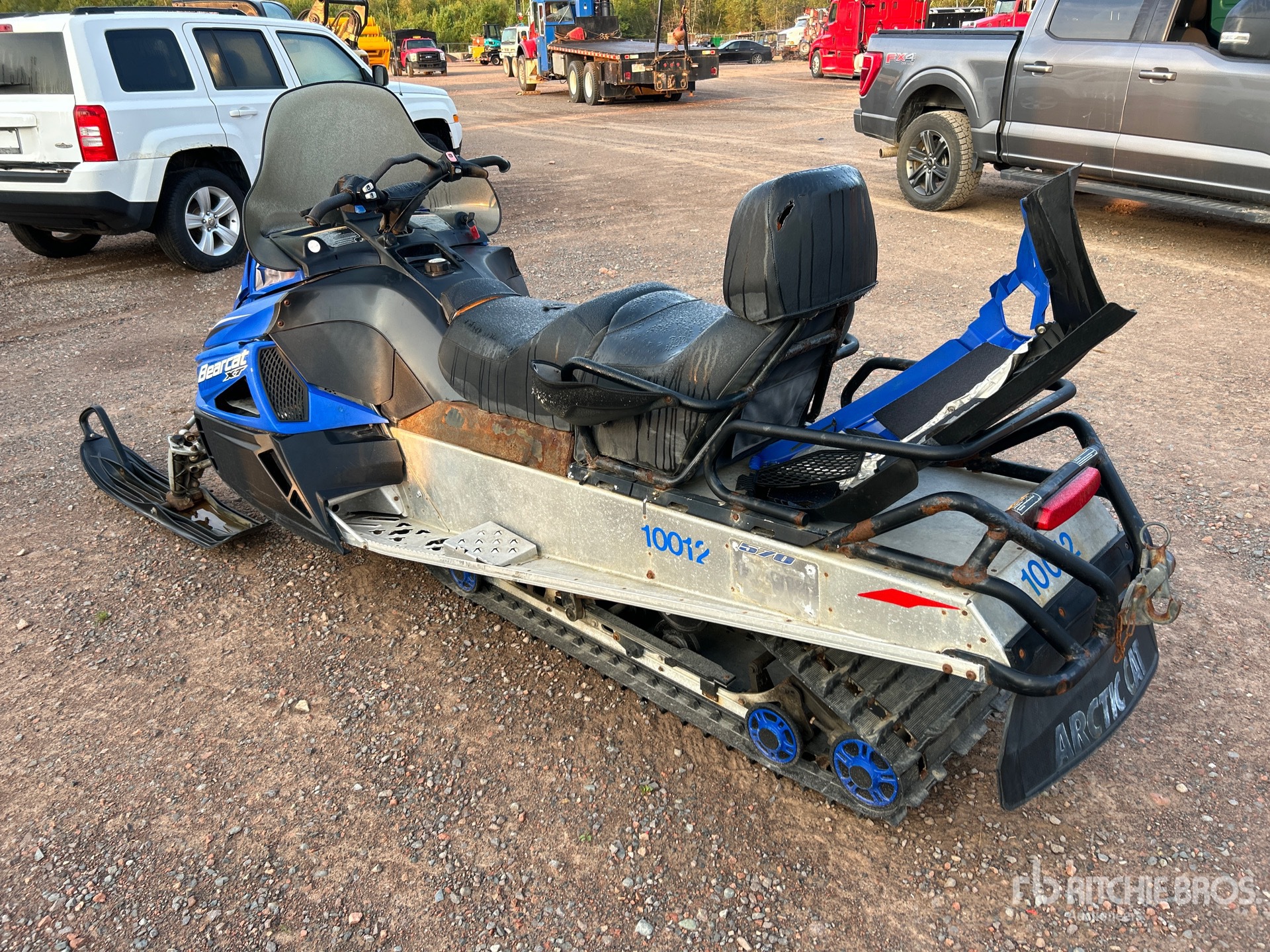 General Appearance with Picture, Left Rear Corner