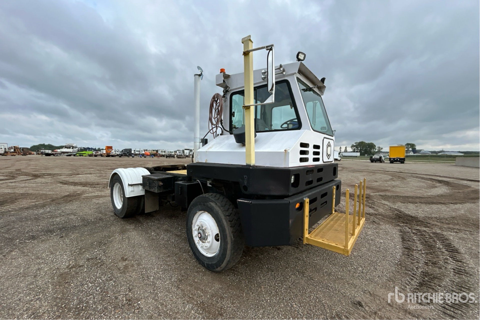 General Appearance with Picture, Right Front Corner