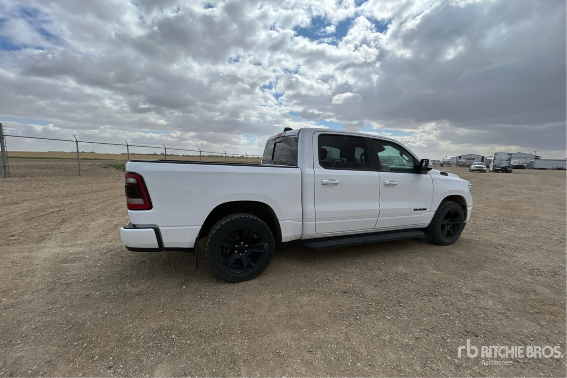 General Appearance with Picture, Right Rear Corner