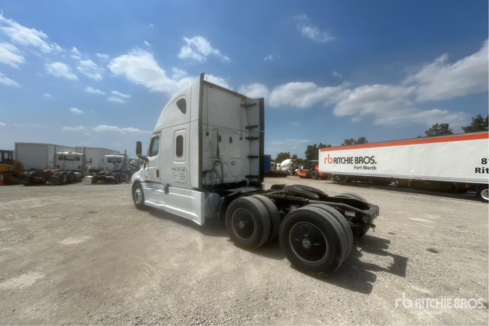 General Appearance with Picture, Left Rear Corner
