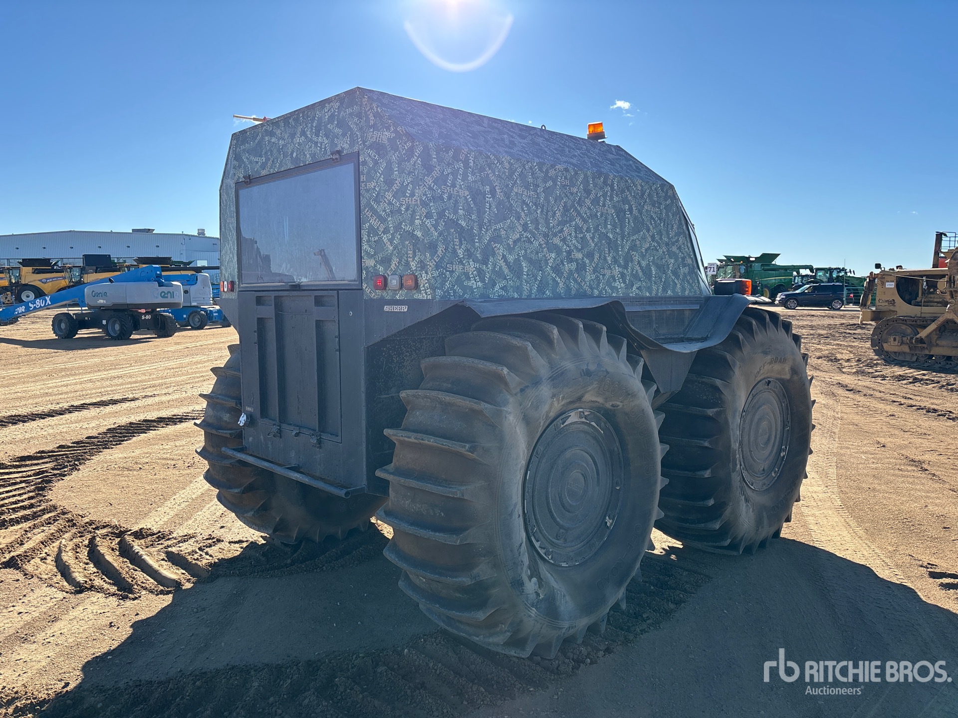 General Appearance with Picture, Right Rear Corner