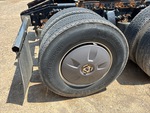 4 Underbody - Truck with 