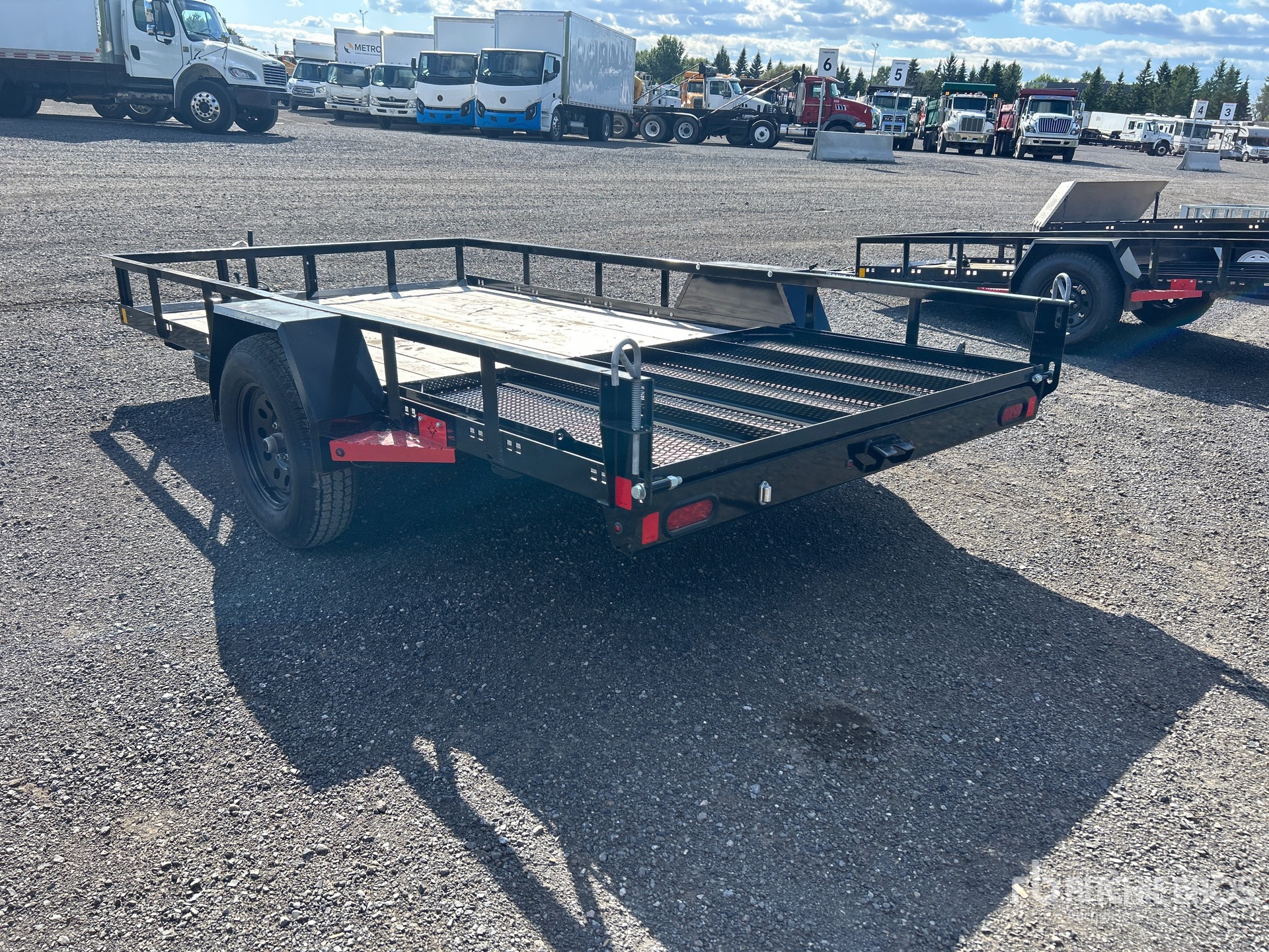General Appearance with Picture, Left Rear Corner