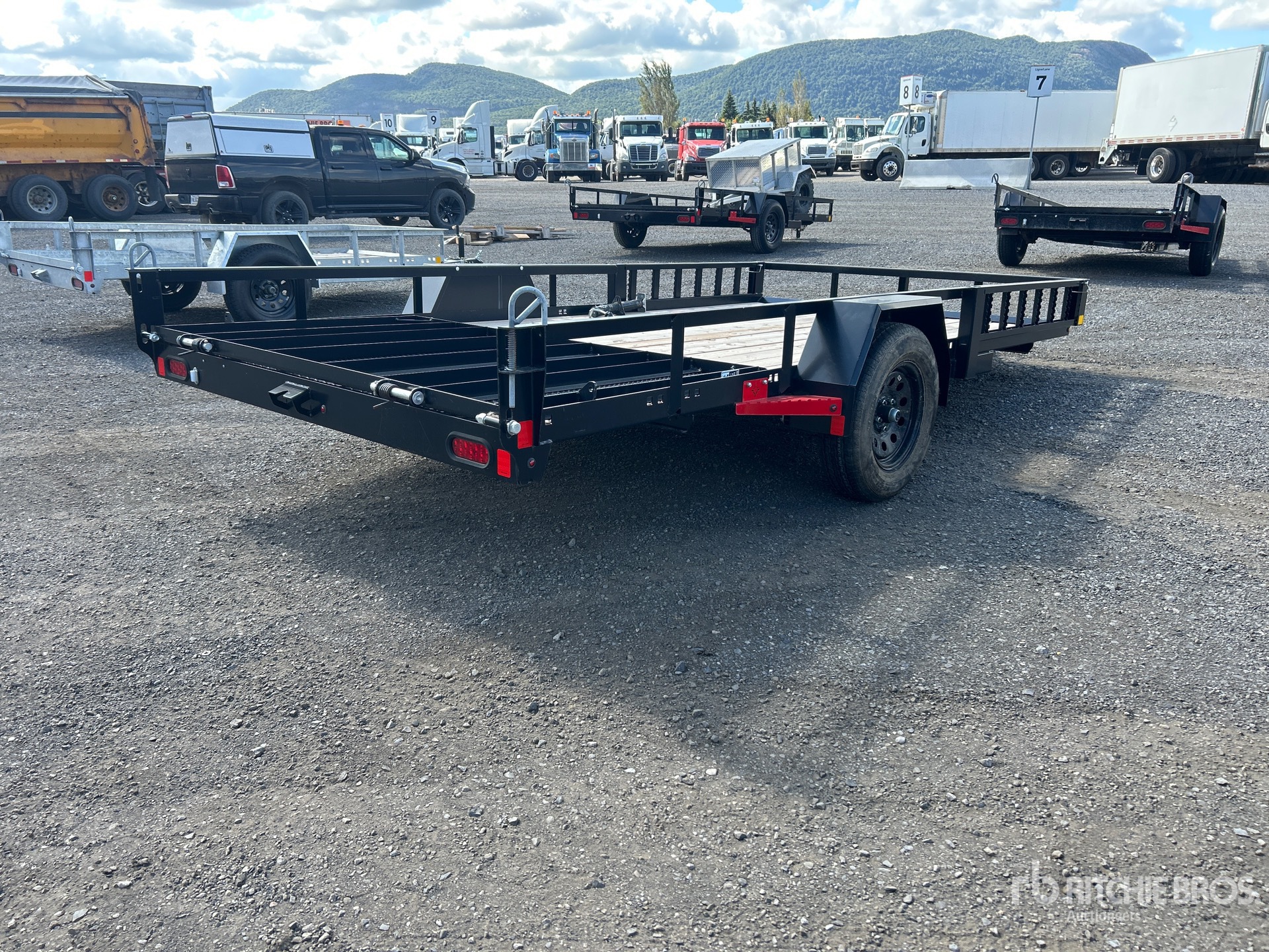General Appearance with Picture, Right Rear Corner