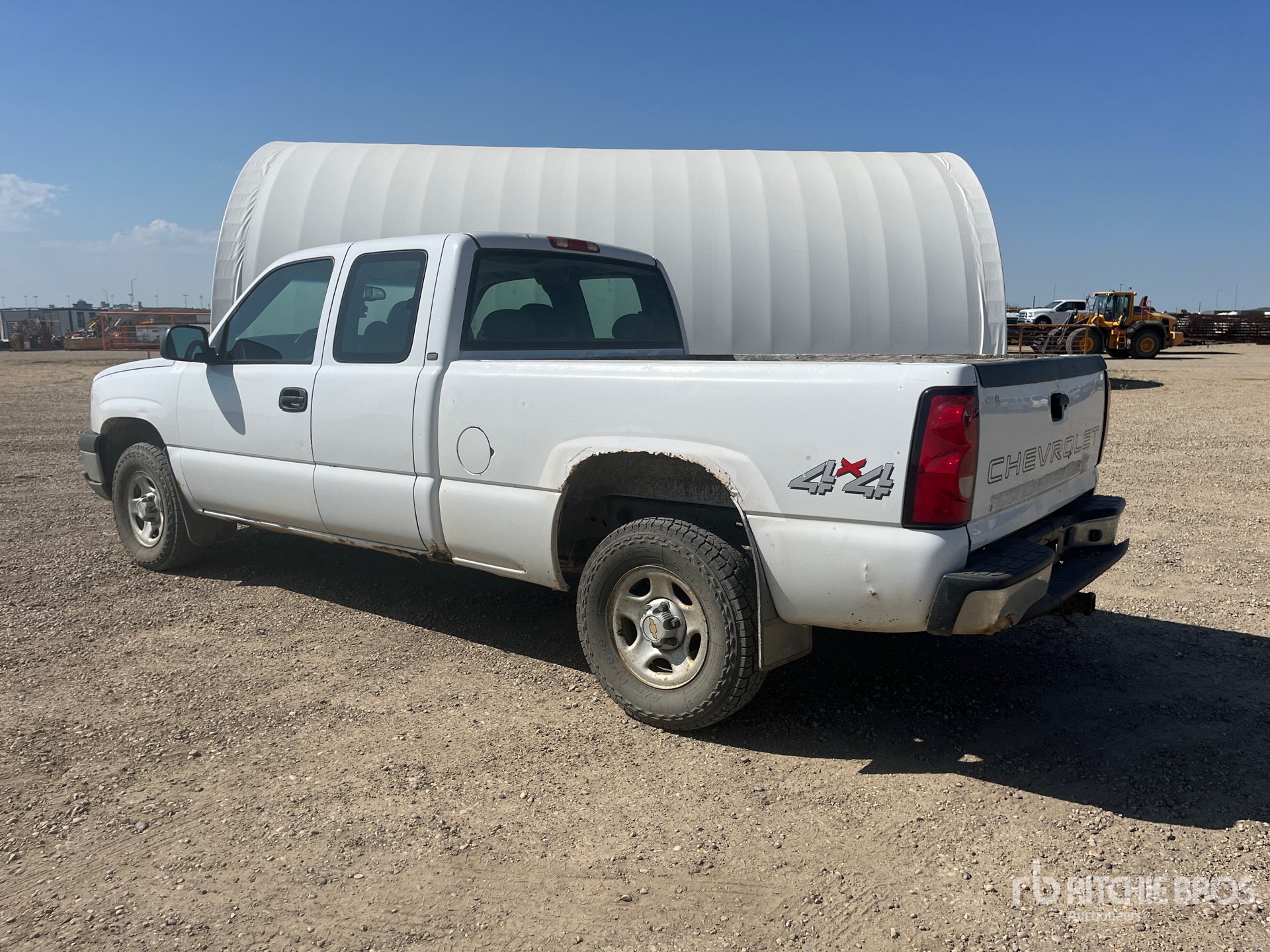 General Appearance with Picture, Left Rear Corner