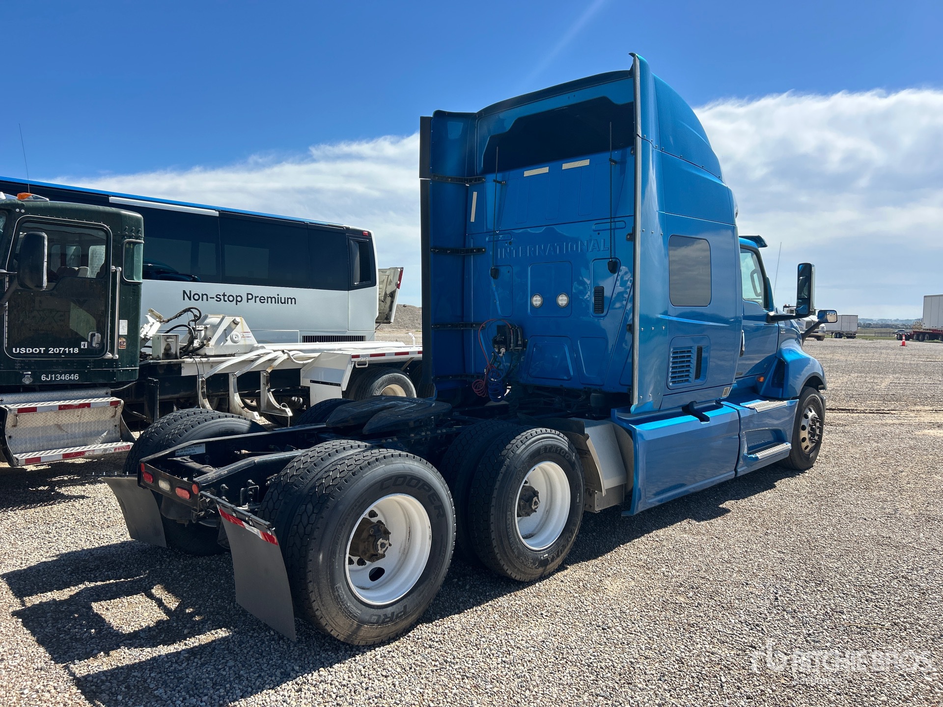2019 International LT625