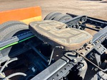 4 Underbody - Truck with 