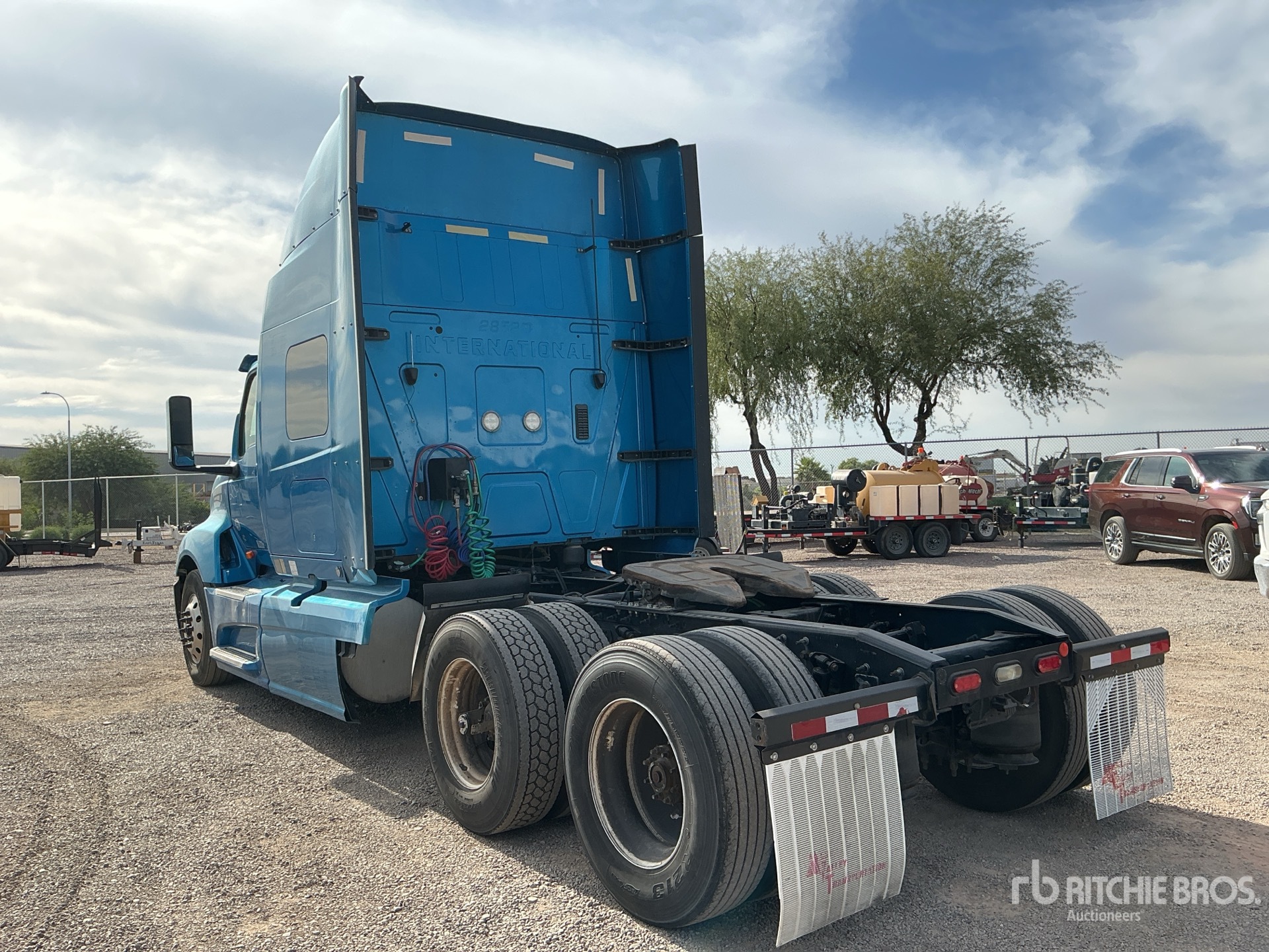 General Appearance with Zdjęcie, lewy dolny róg