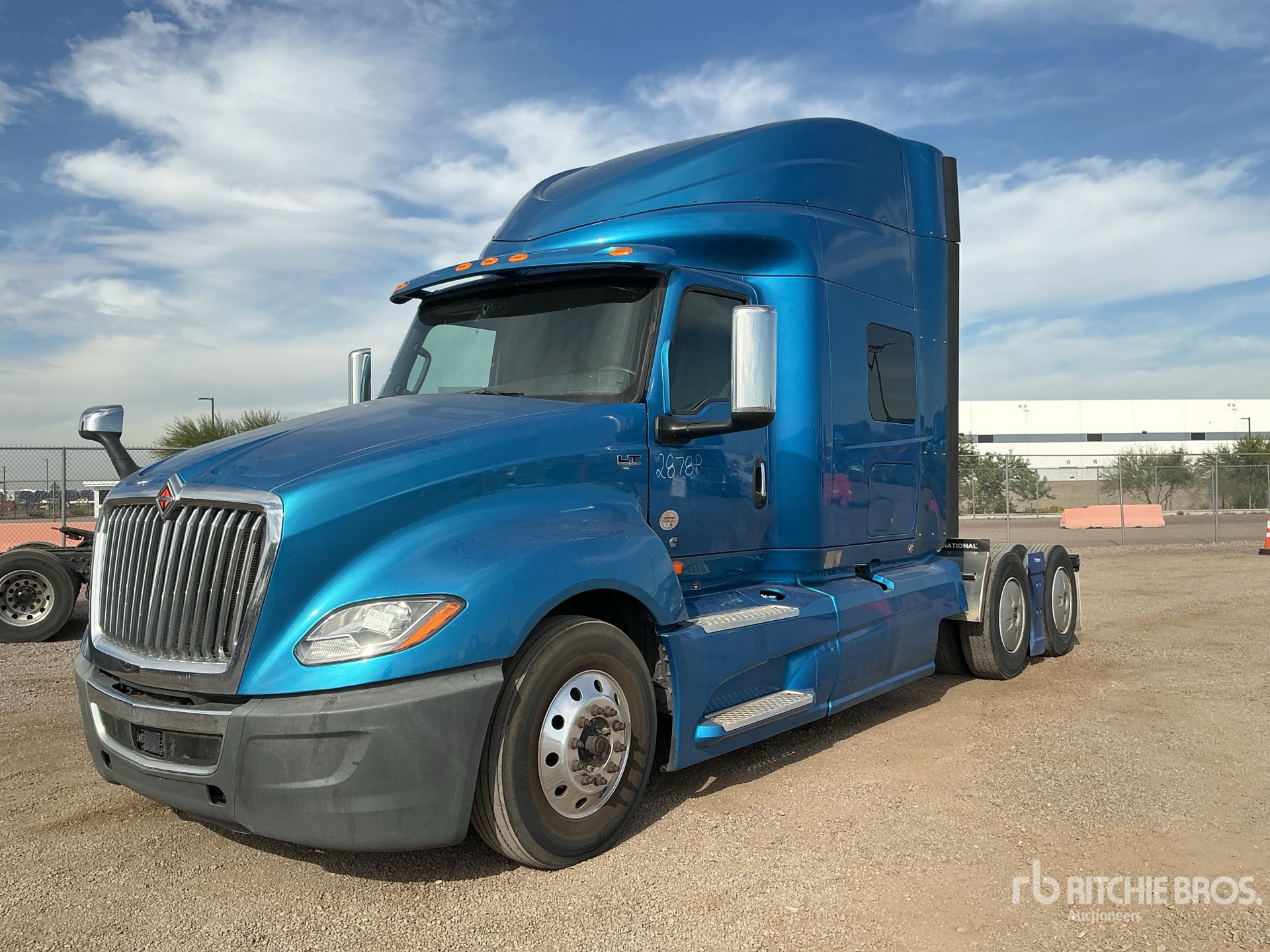 General Appearance with Featured Photo