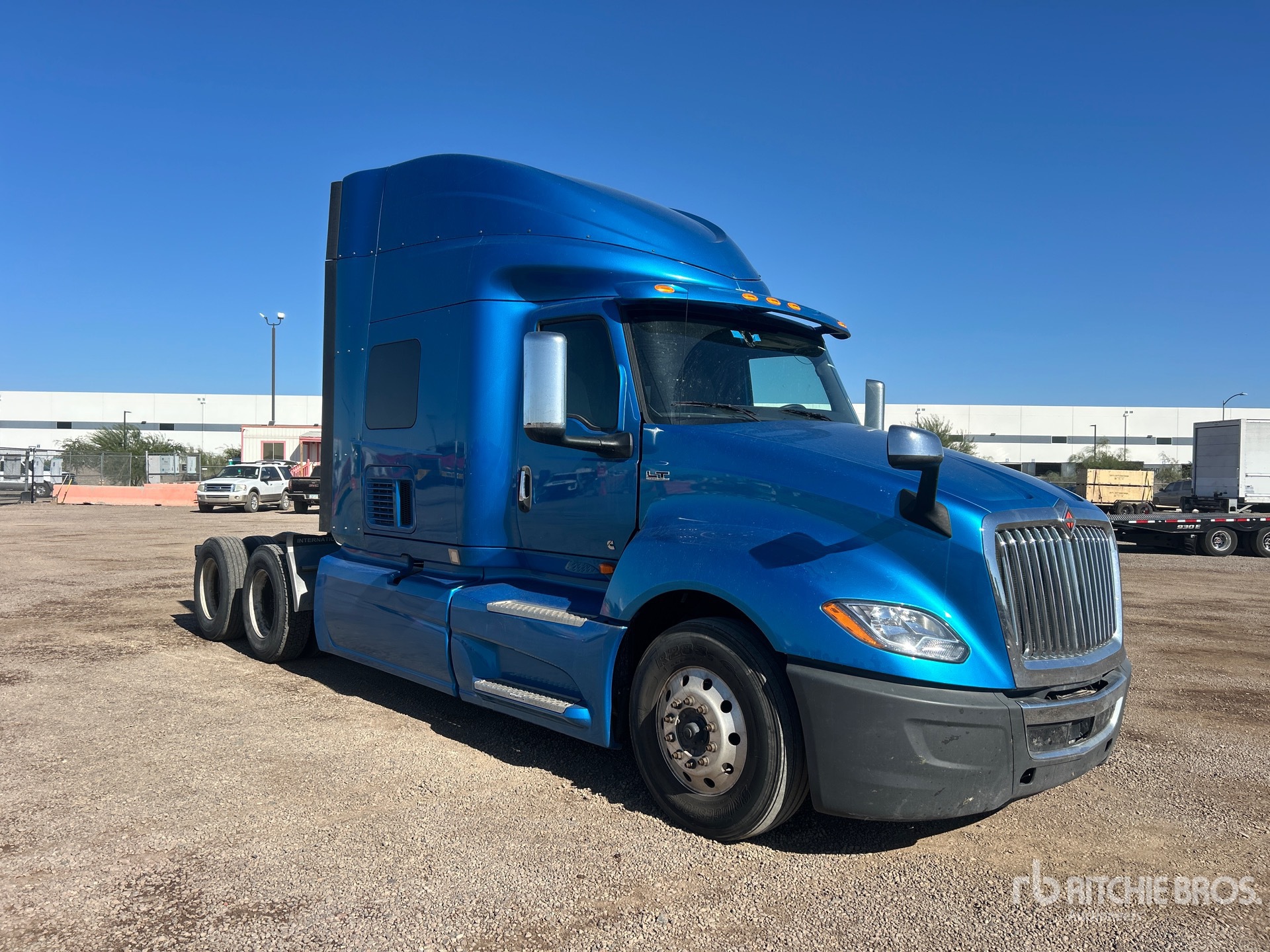 General Appearance with Image, coin avant droit