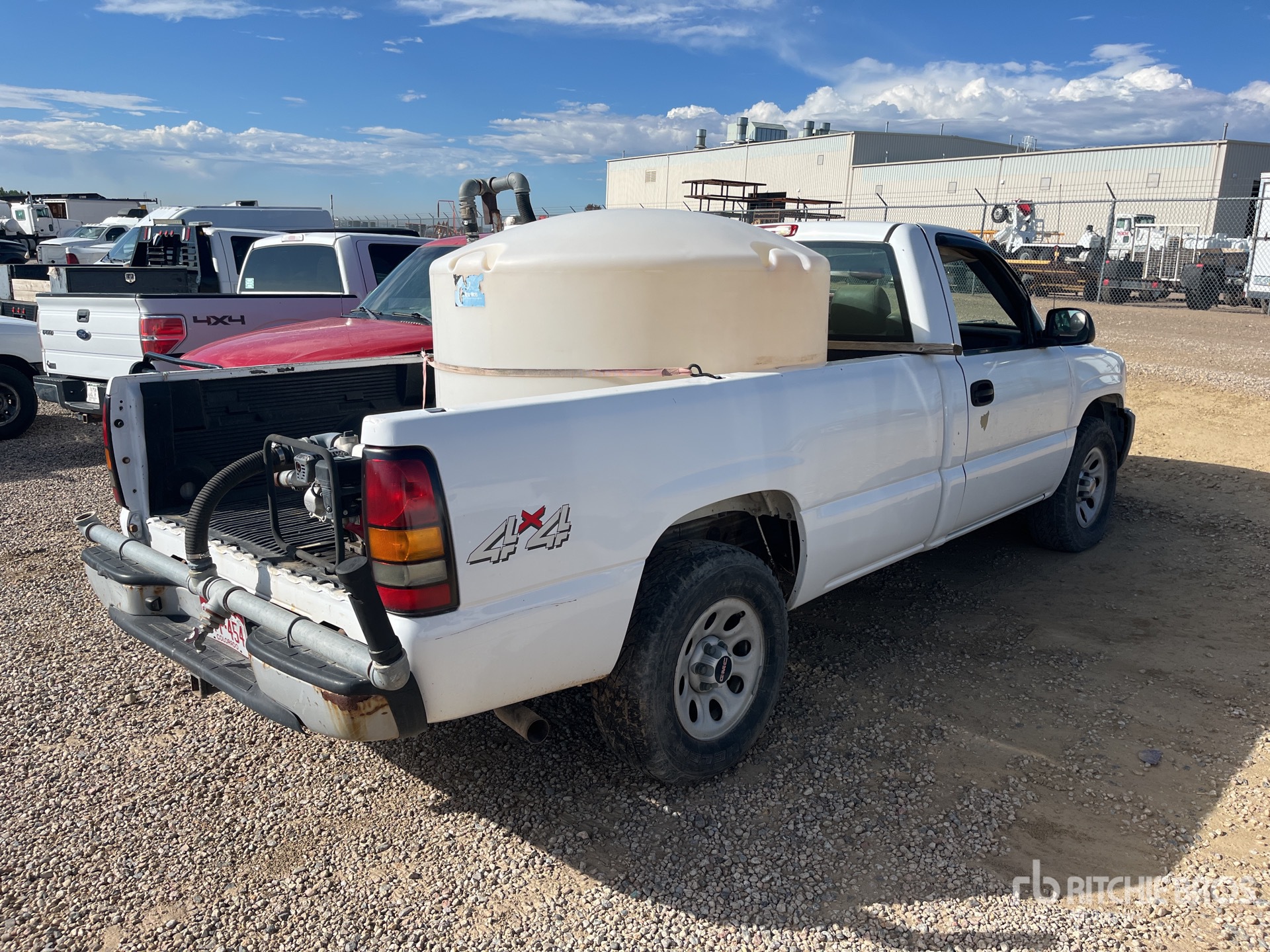 General Appearance with Picture, Right Rear Corner