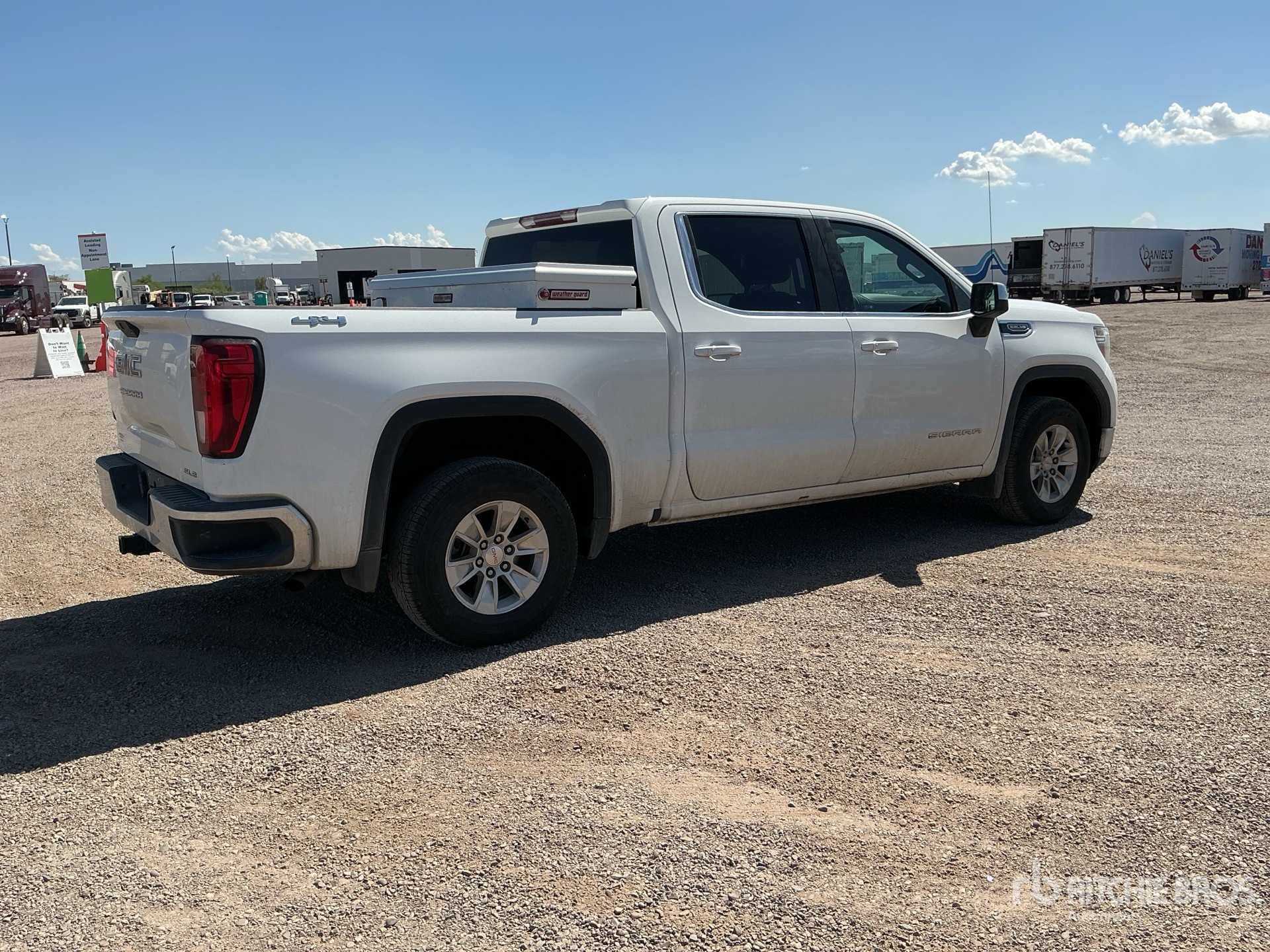 General Appearance with Picture, Right Rear Corner