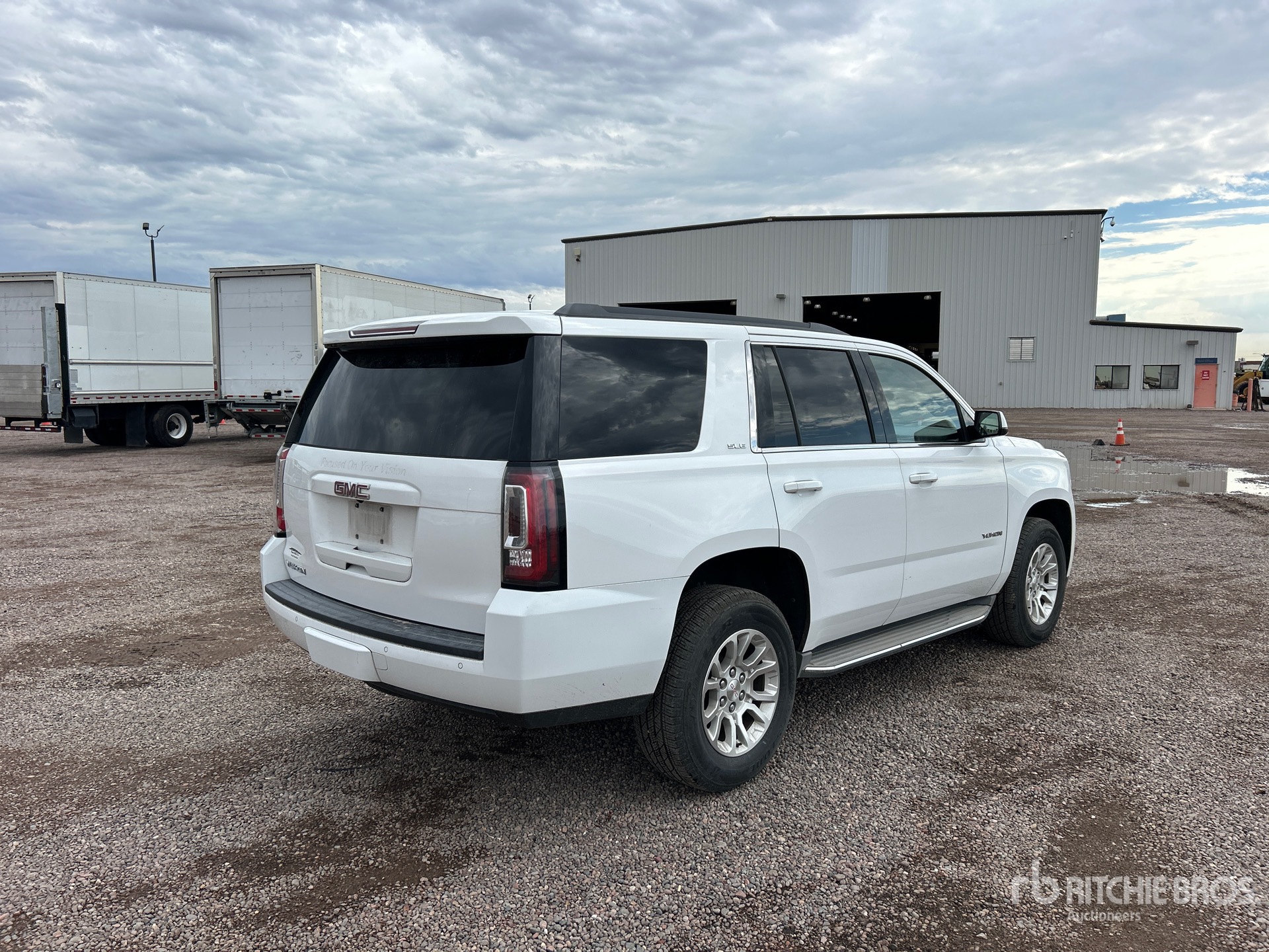 General Appearance with Picture, Right Rear Corner