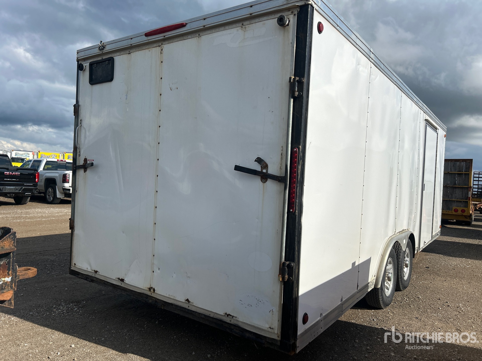 General Appearance with Picture, Right Rear Corner