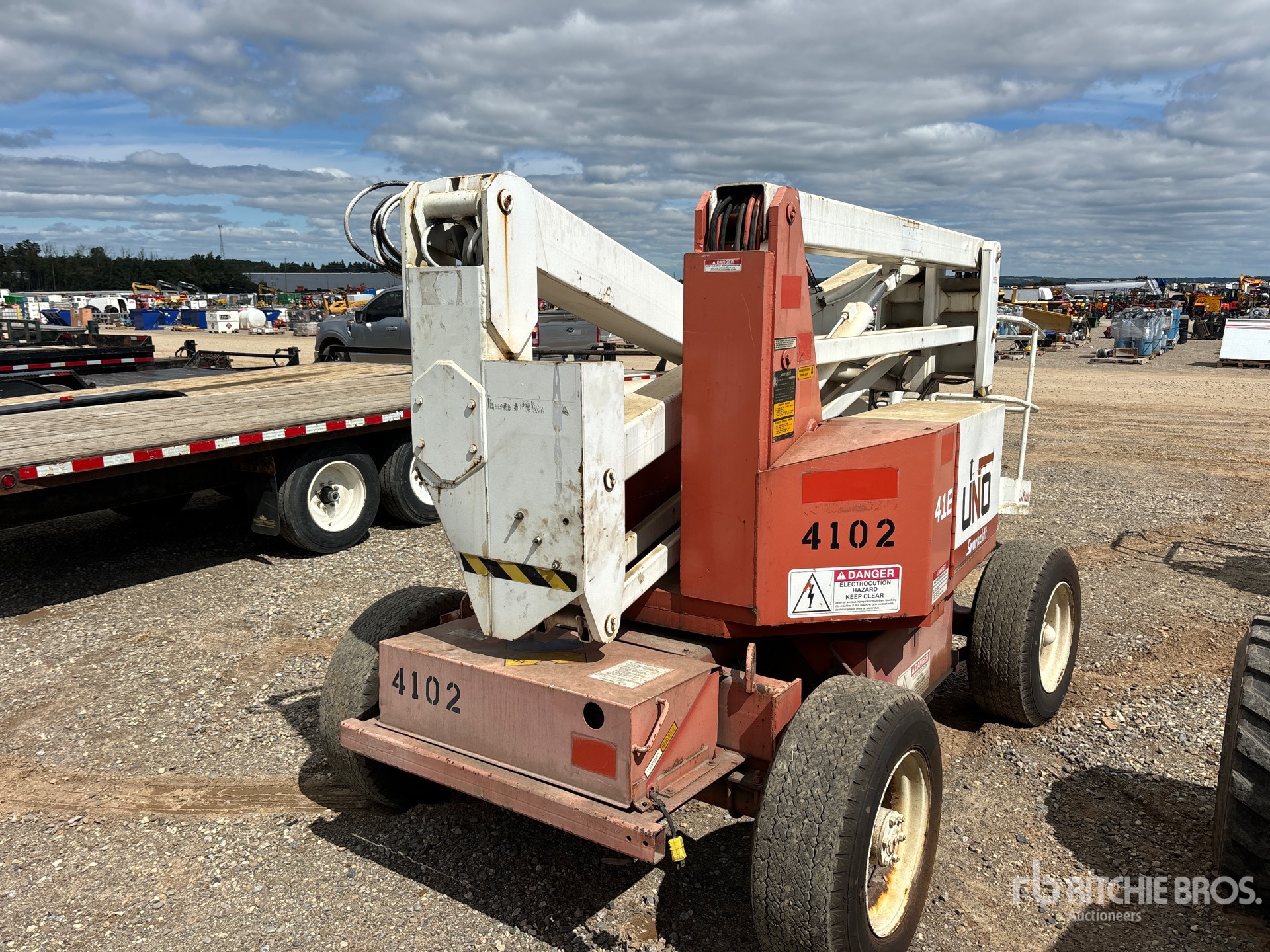 General Appearance with Picture, Right Rear Corner