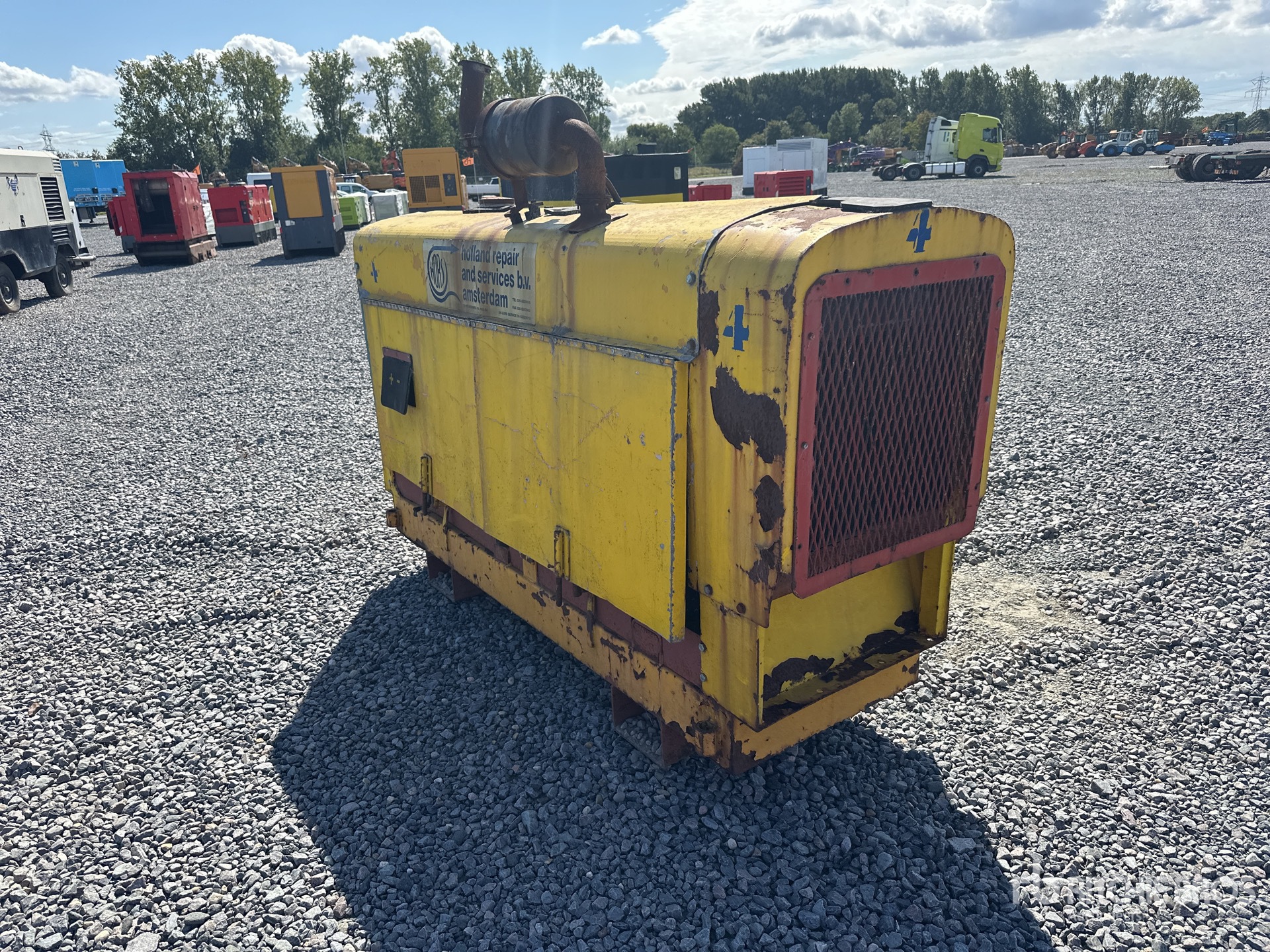 General Appearance with Picture, Left Rear Corner