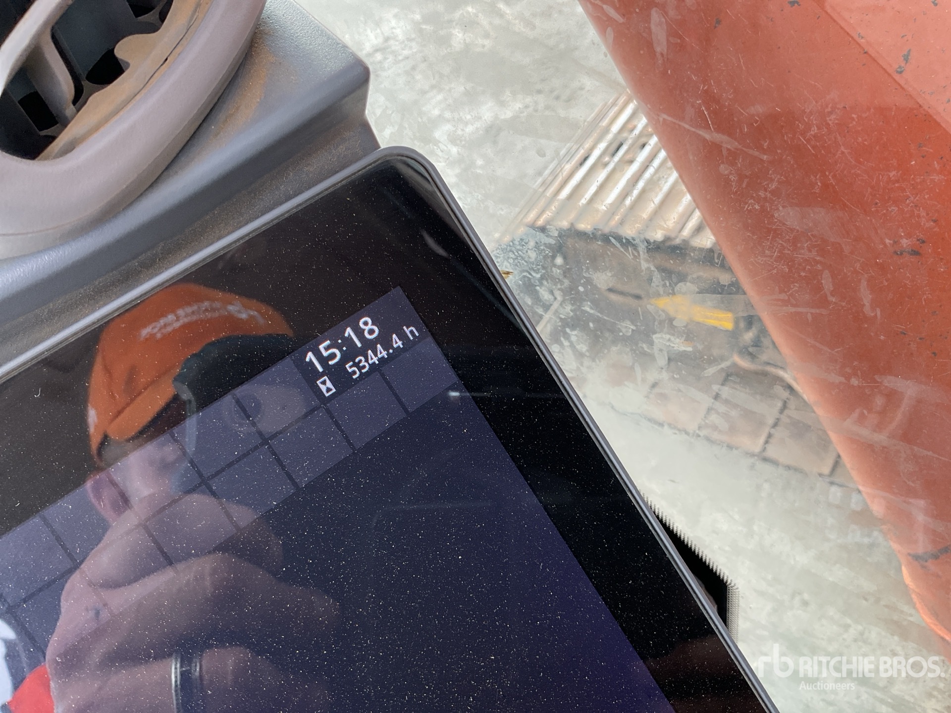 General Appearance with Hour Meter / Odometer