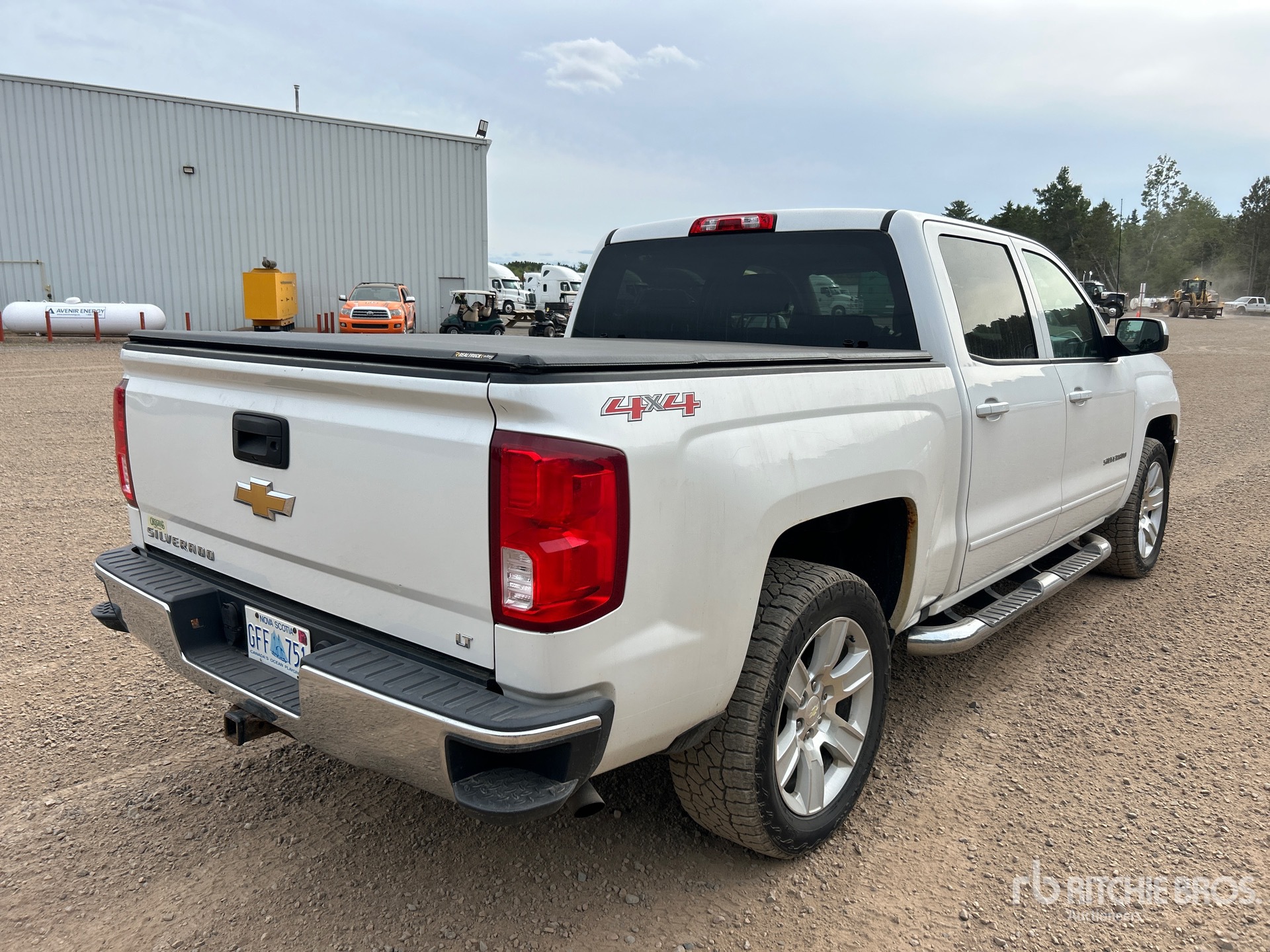 General Appearance with Picture, Right Rear Corner