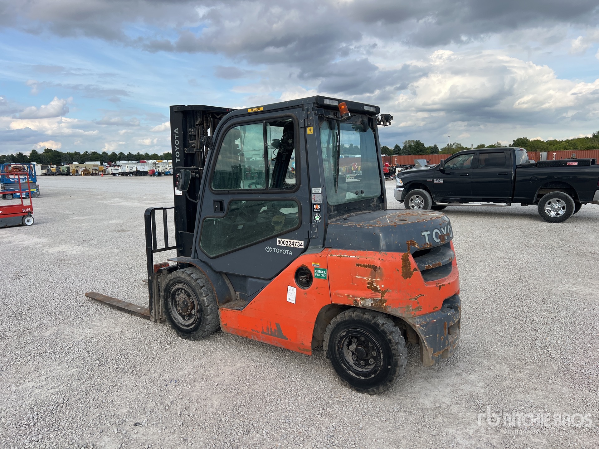General Appearance with Picture, Left Rear Corner