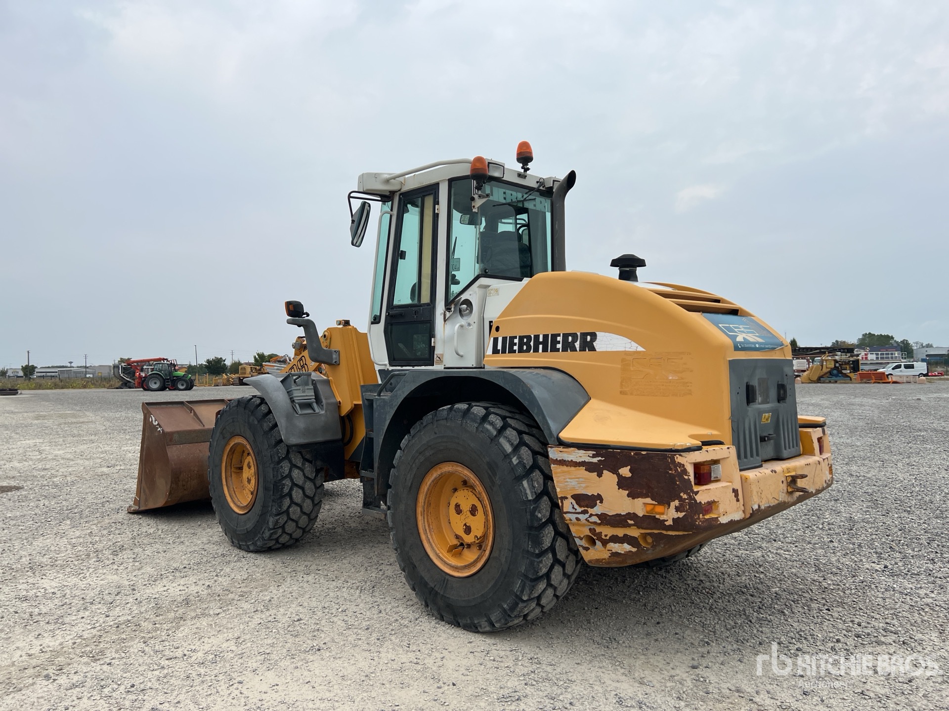 General Appearance with Picture, Left Rear Corner