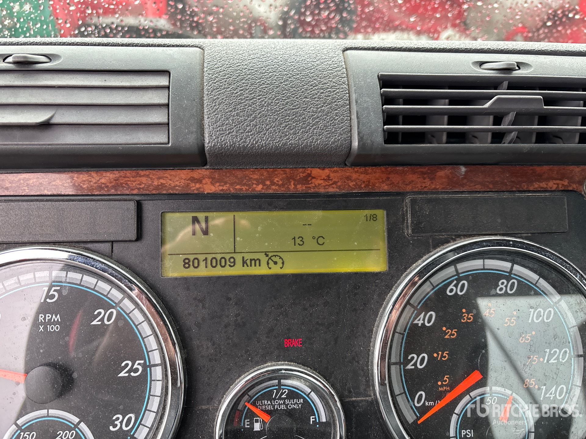 General Appearance with Hour Meter / Odometer