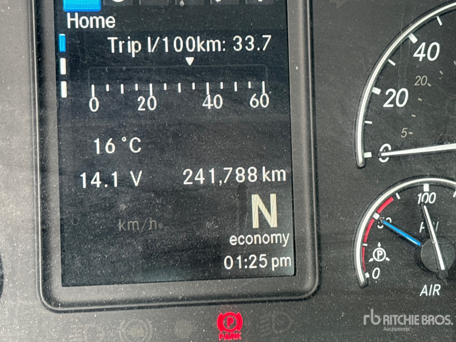 Aspect général with Compteur horaire / compteur kilométrique