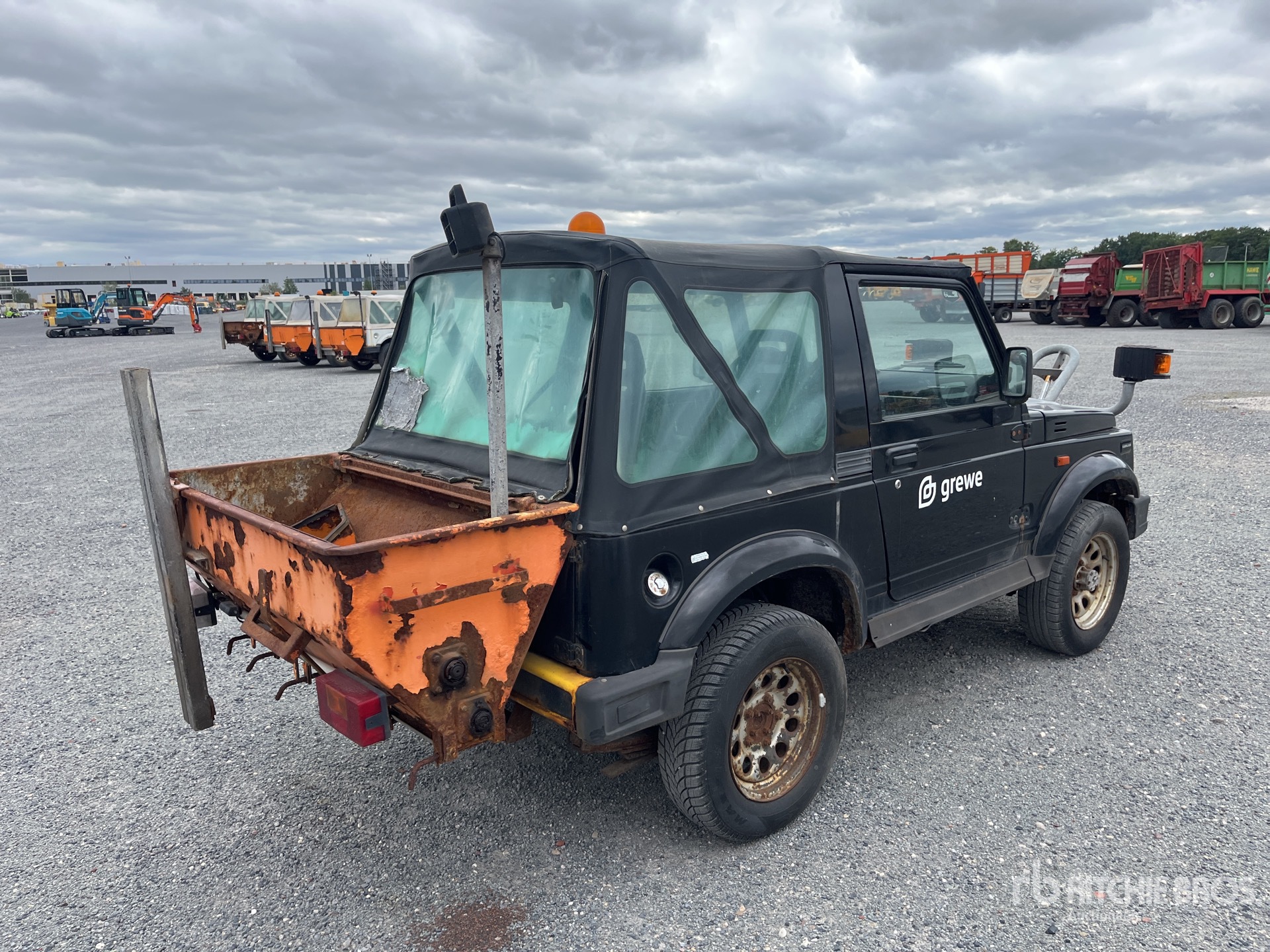 General Appearance with Picture, Right Rear Corner